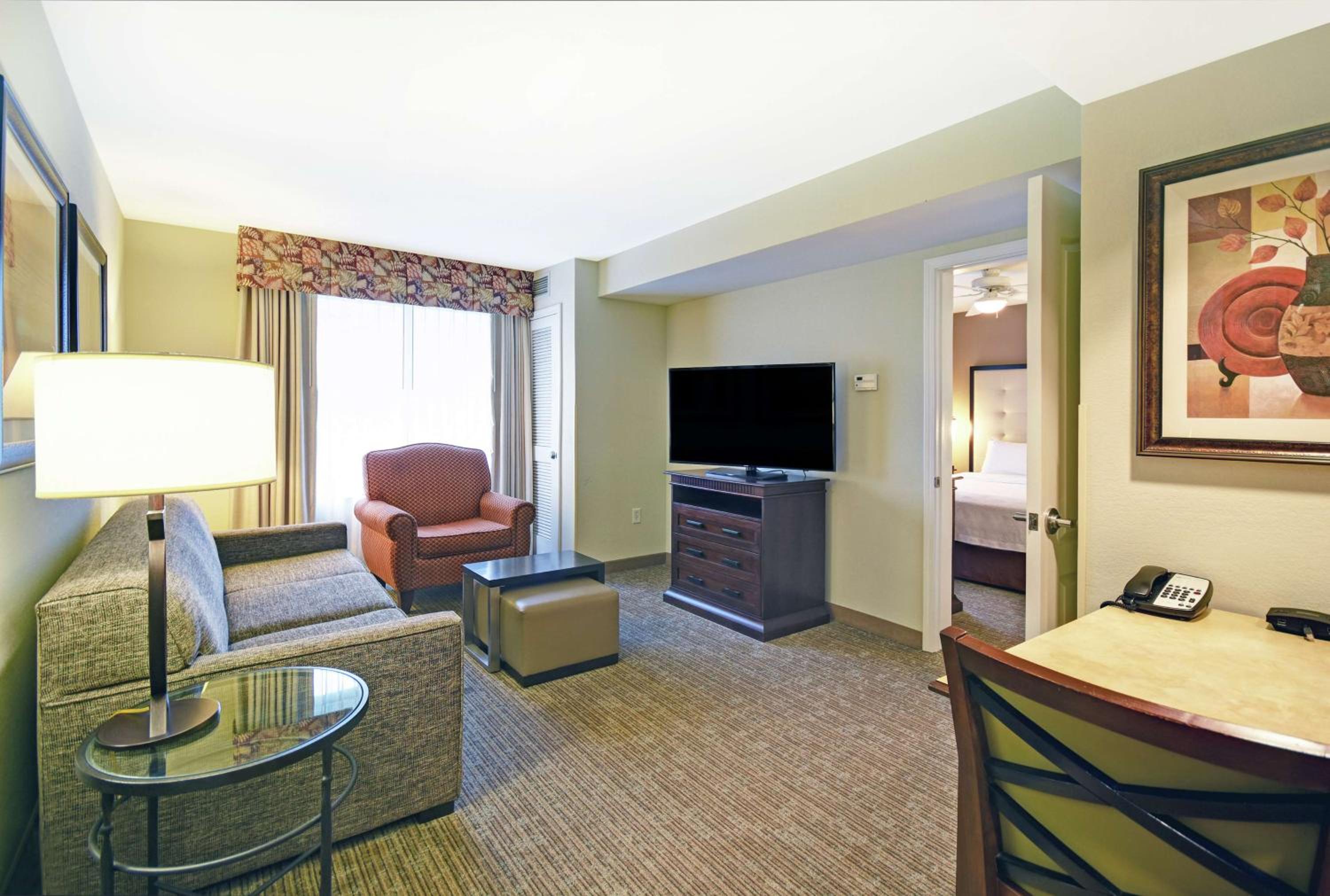 One-Bedroom King Suite - Non-Smoking - Photo 1
