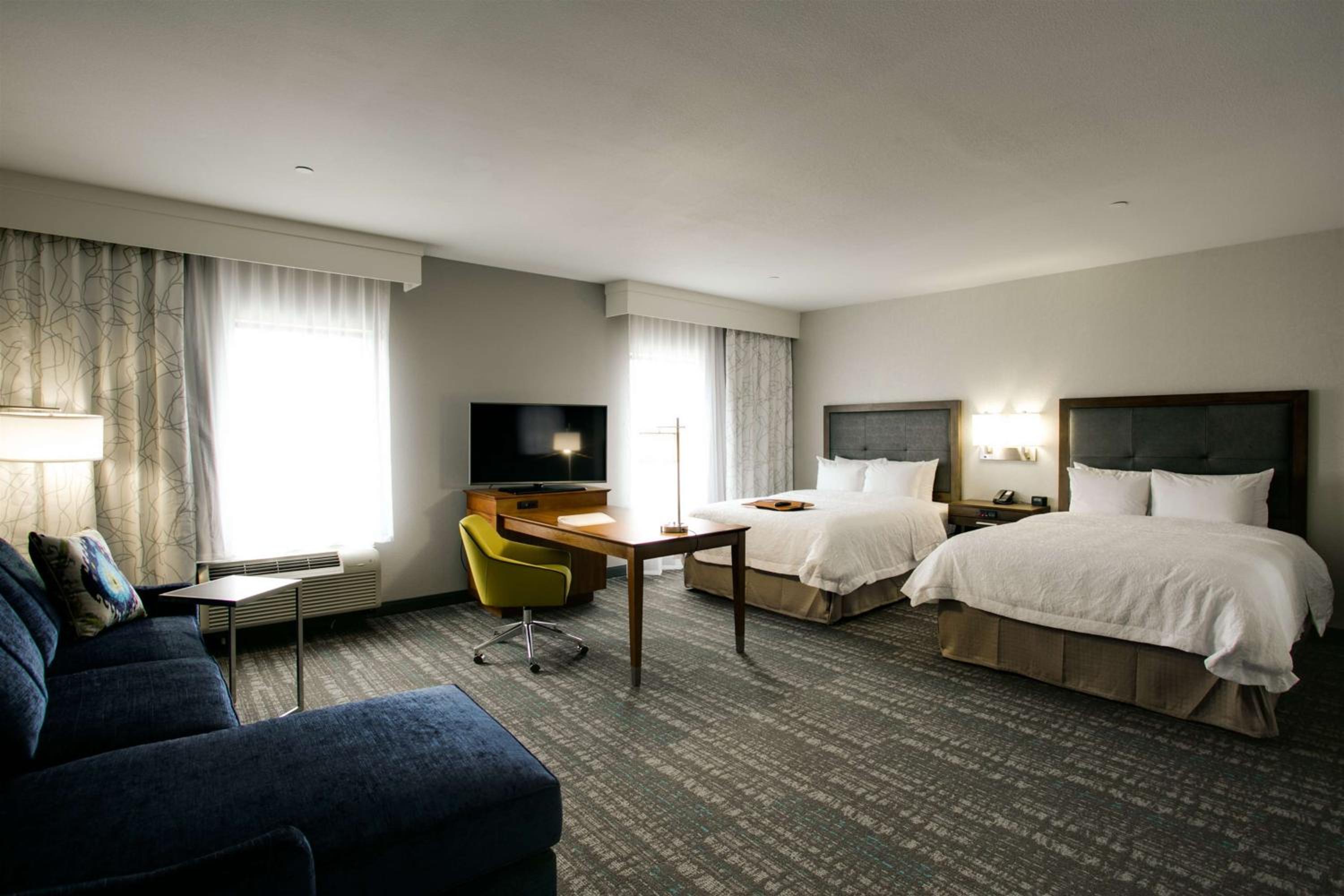 Queen Studio Suite with Two Queen Beds - Non-Smoking