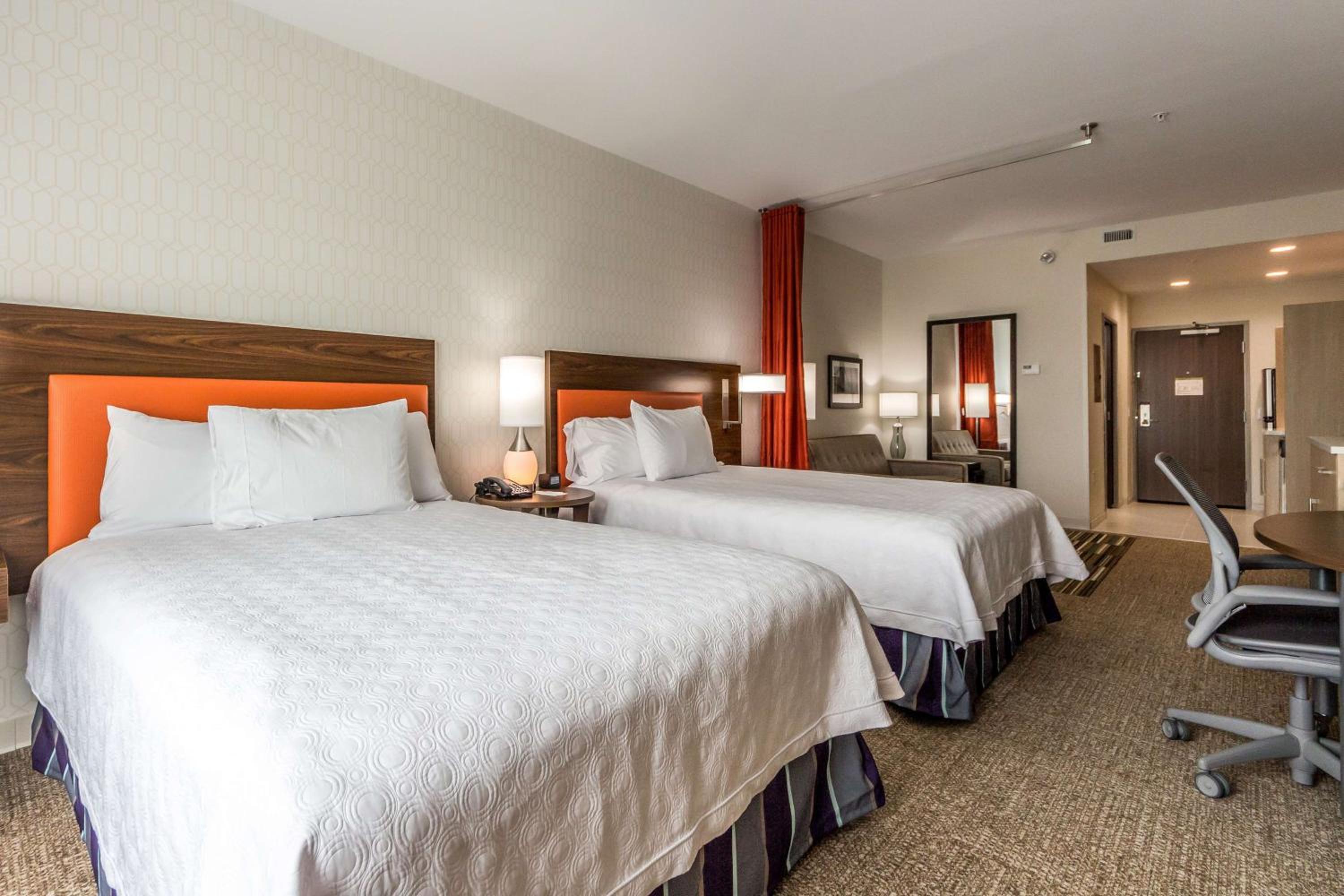 Studio Suite with Two Queen Beds - Hearing Access/Non-Smoking photo 2