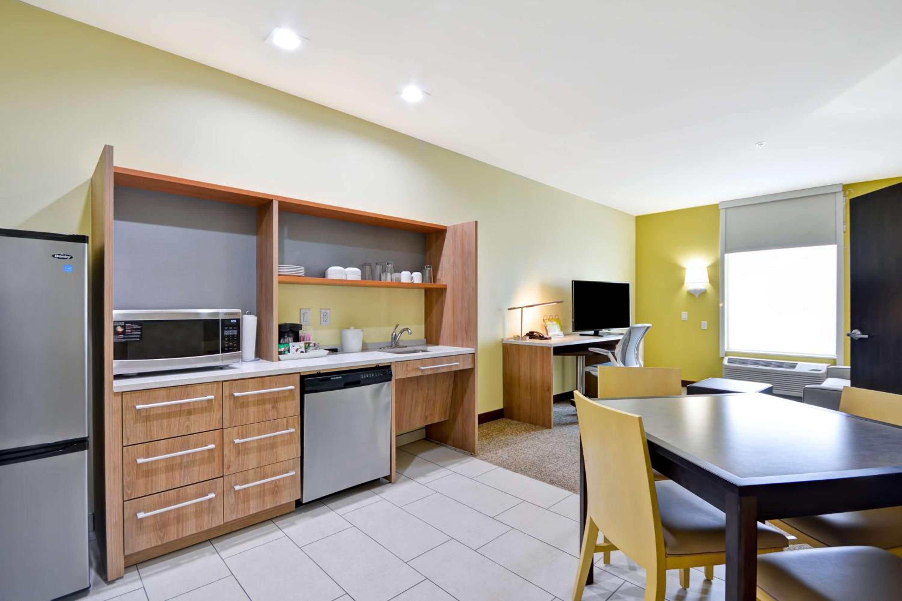King Suite - Hearing Access/Non-Smoking