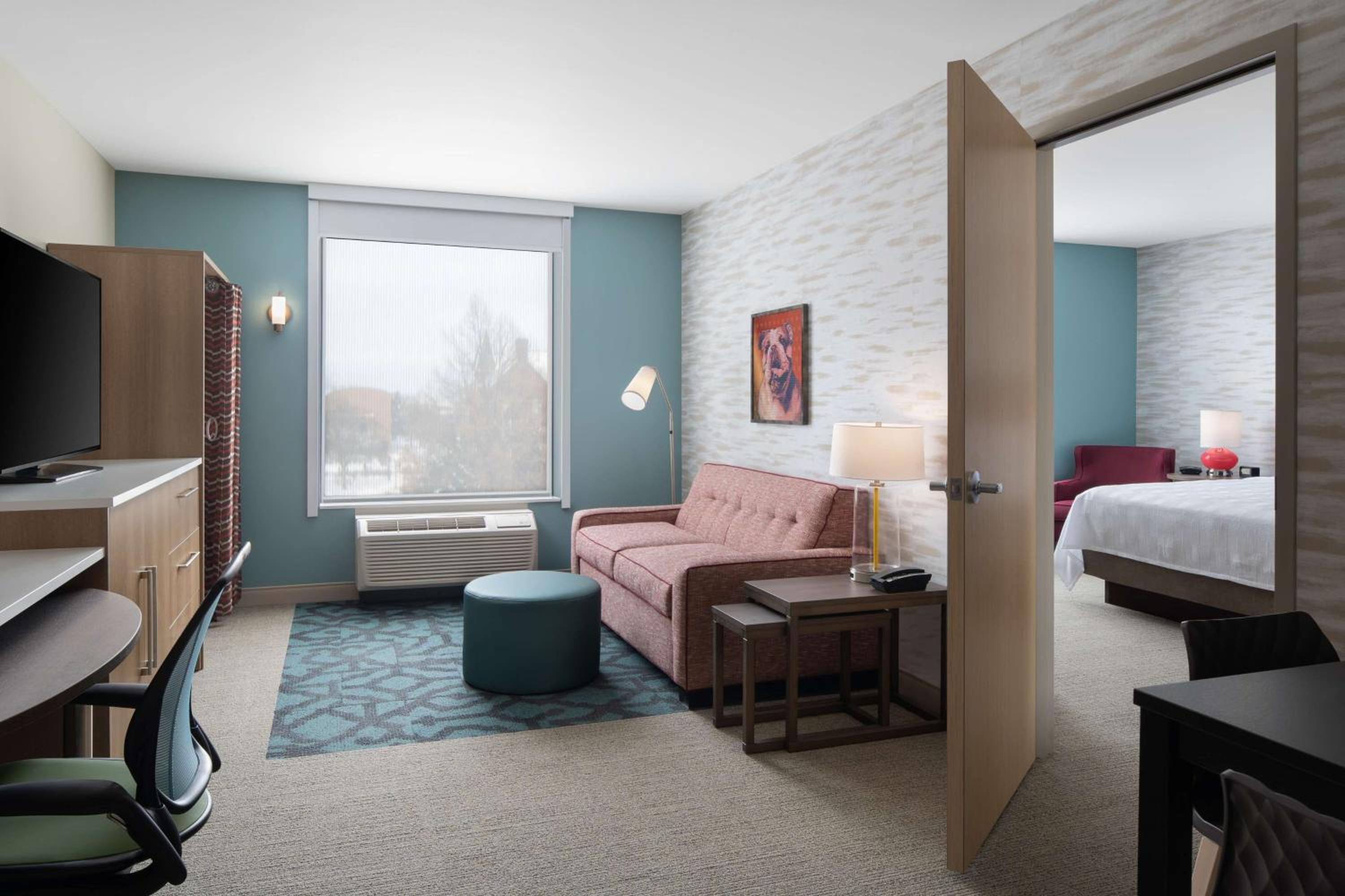 One-Bedroom King Suite - Non-Smoking - Photo 5