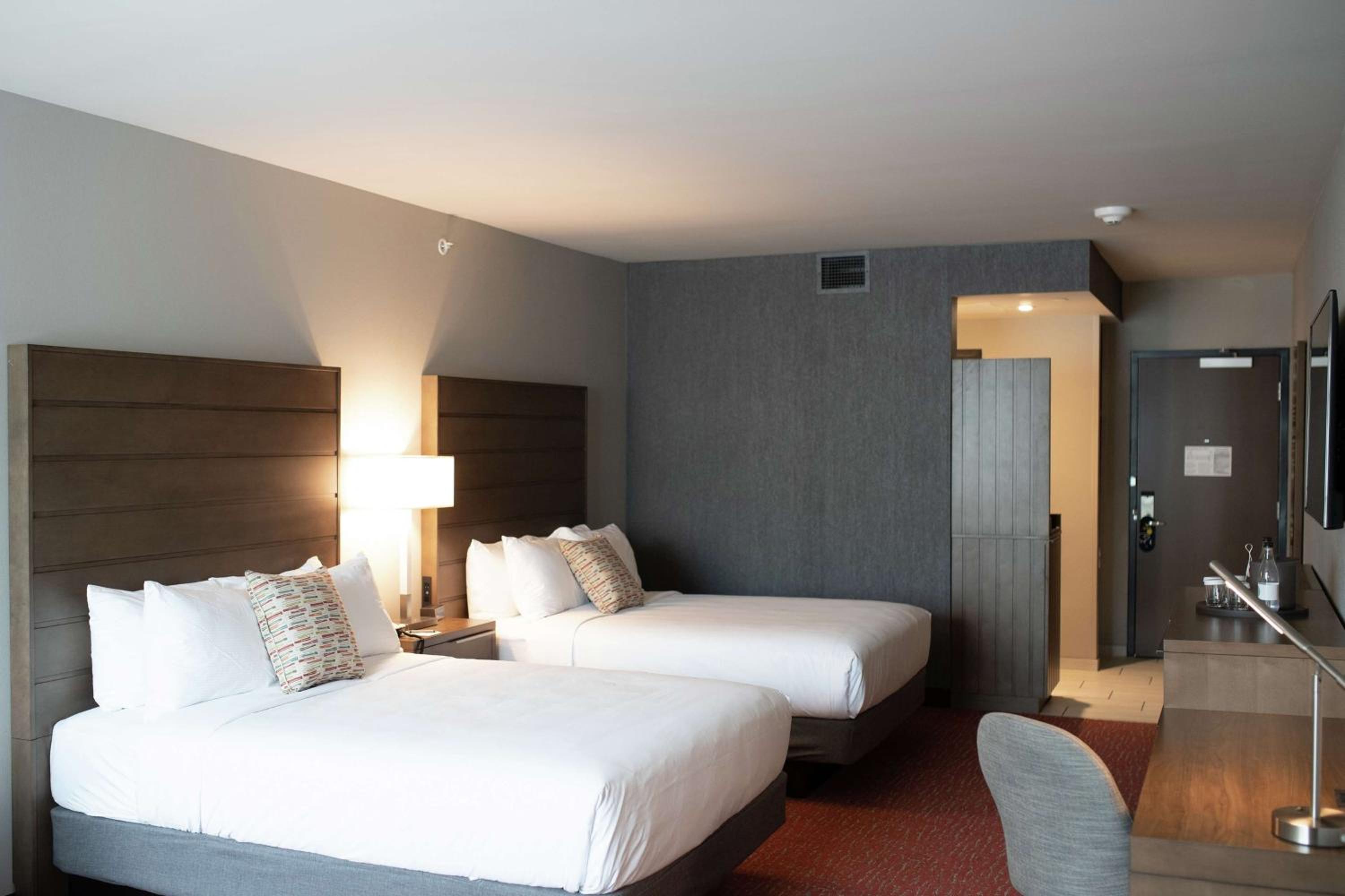 Studio Suite with Two Queen Beds - Photo 1