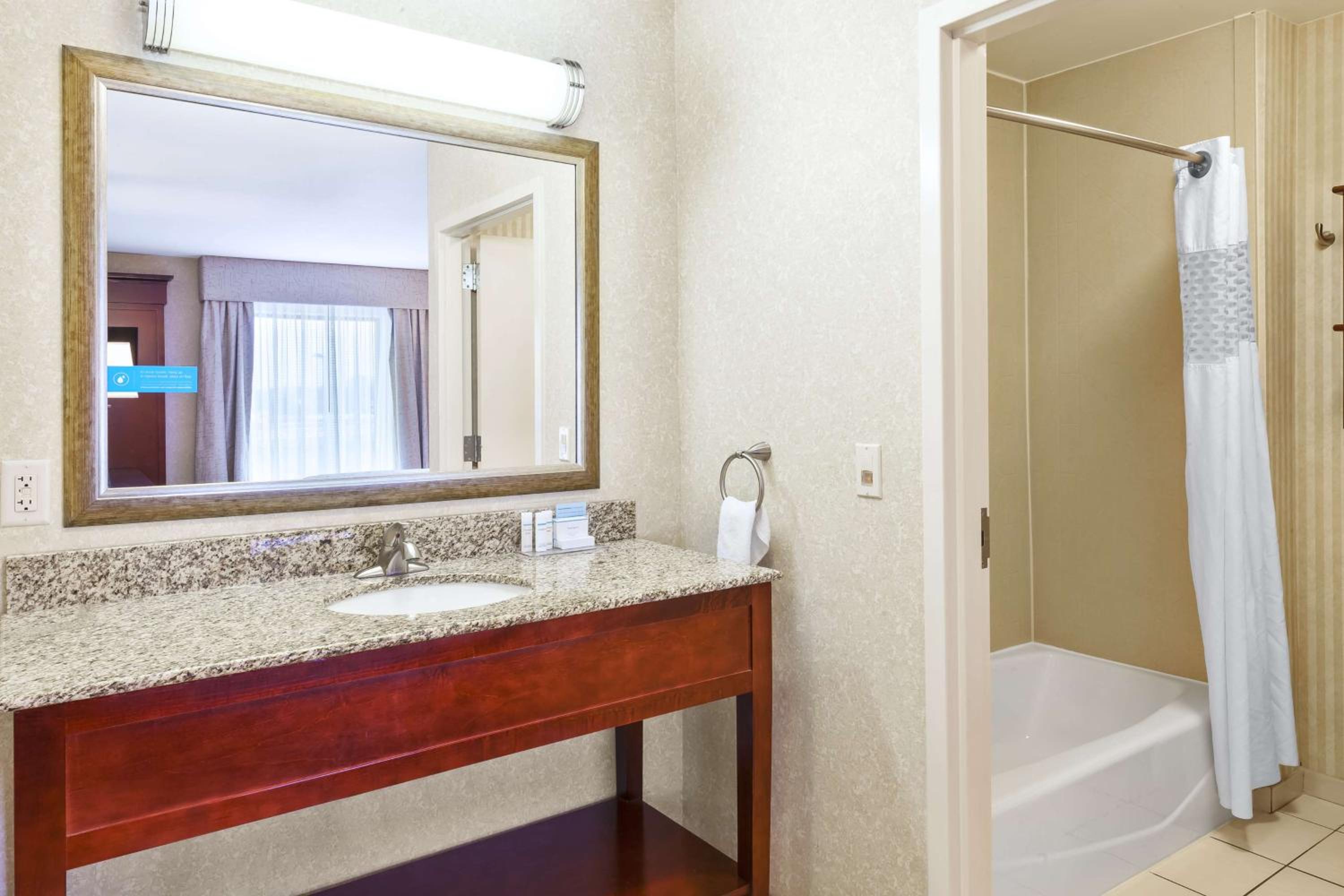 King Studio Suite - Non Smoking photo 3