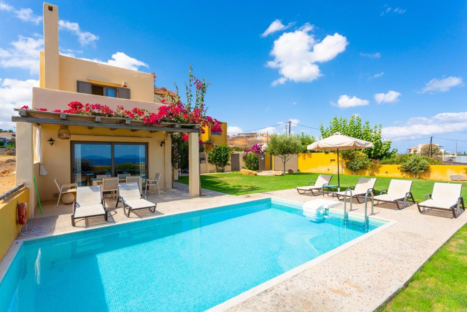  Villa With Private Pool photo 1