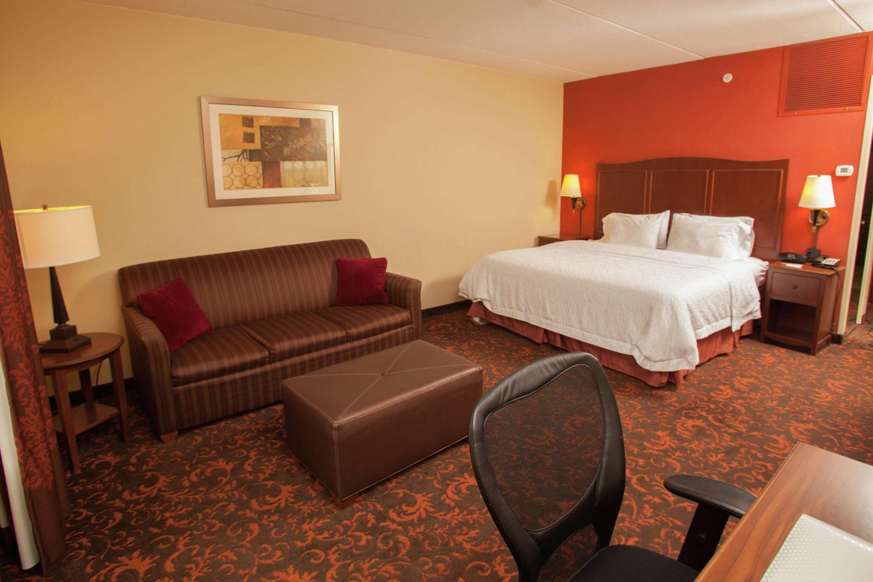 King Room with Sofa Bed and Study - Non-Smoking