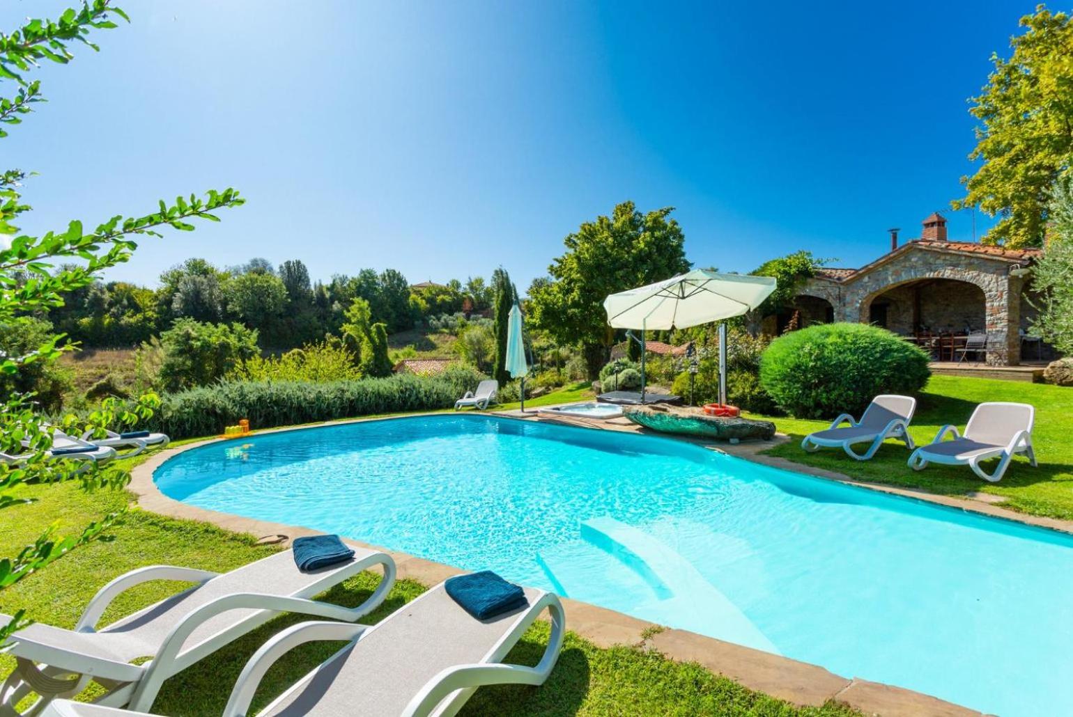 Villa photo 3