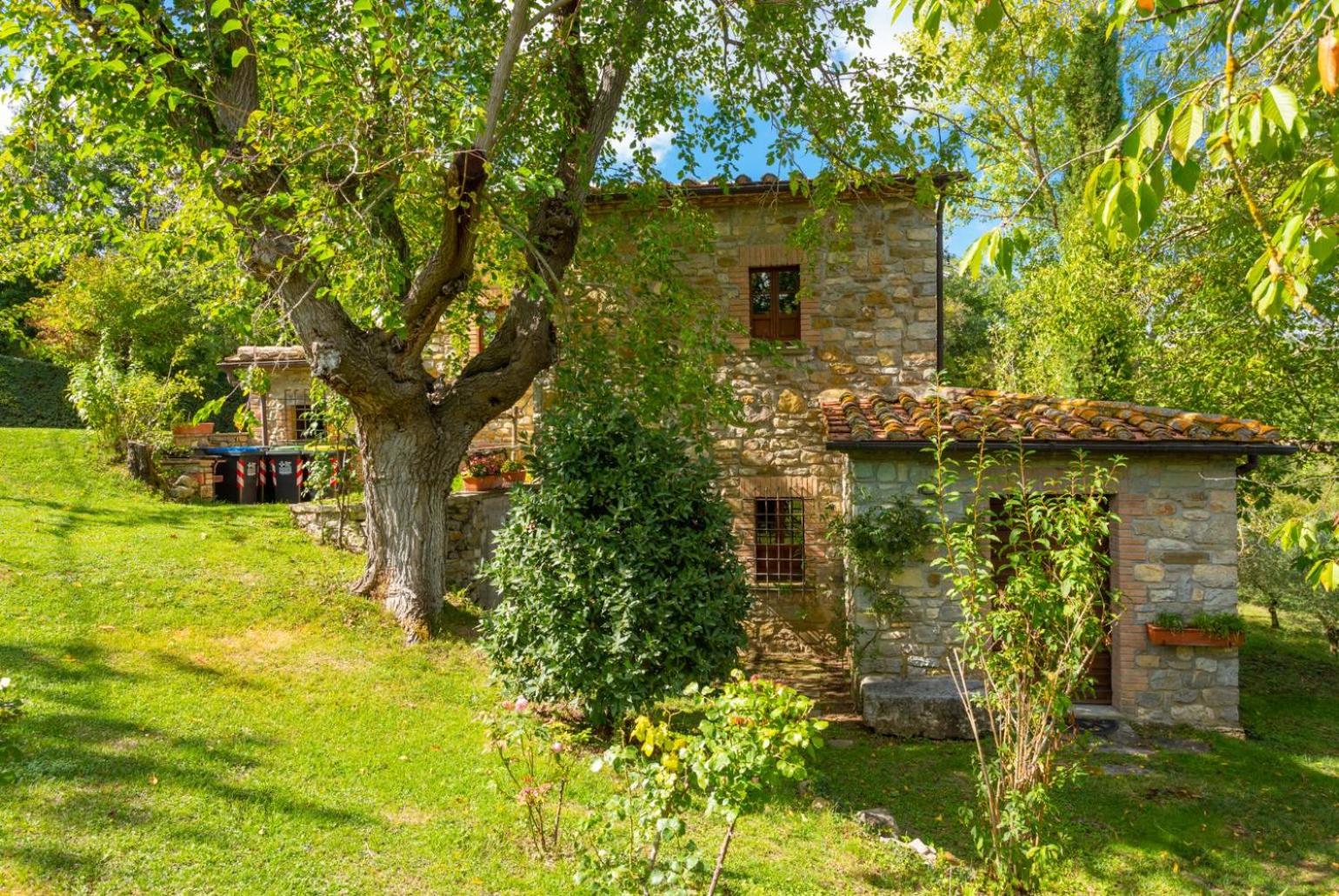 Villa photo 3