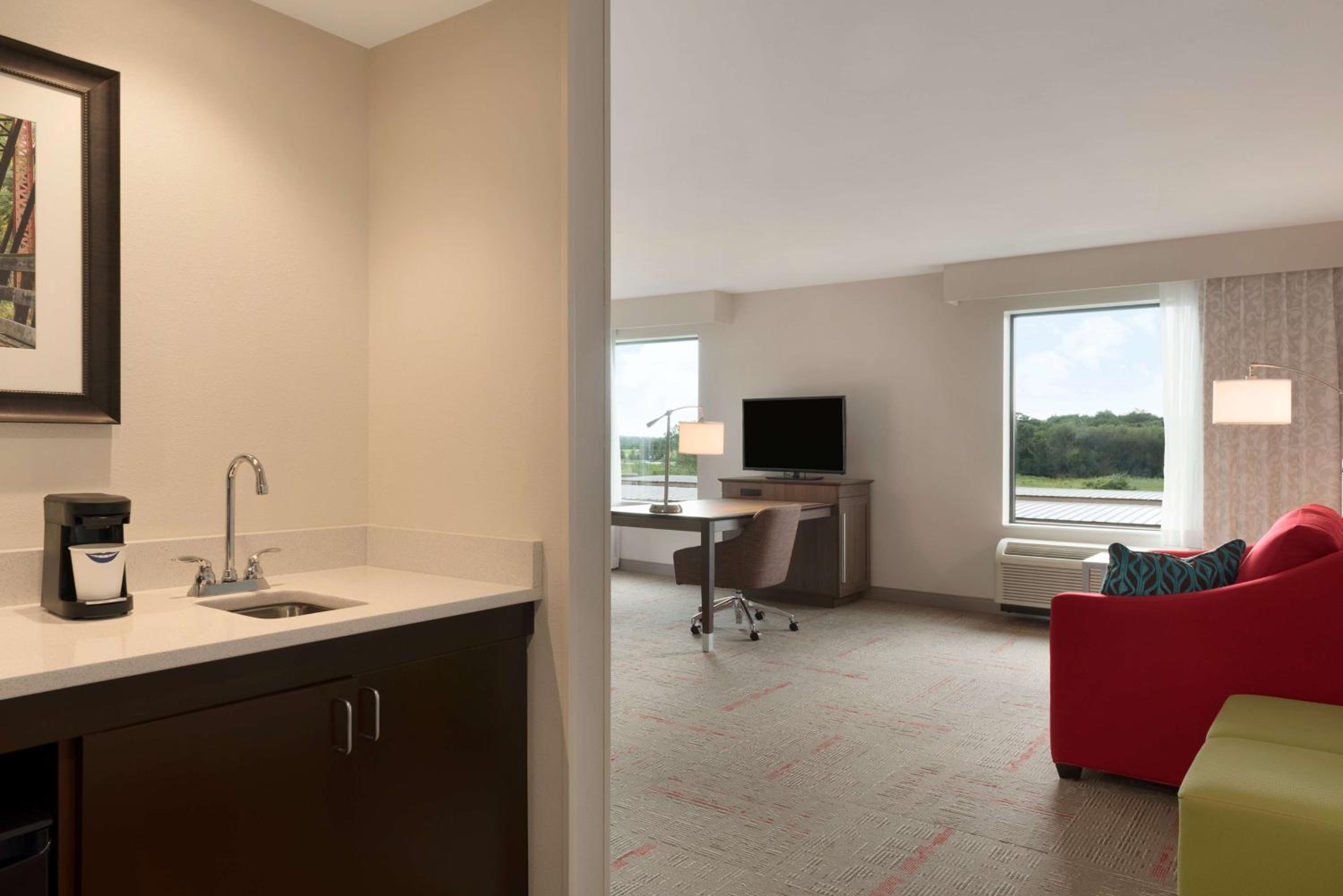 King Studio Suite - Non Smoking photo 2