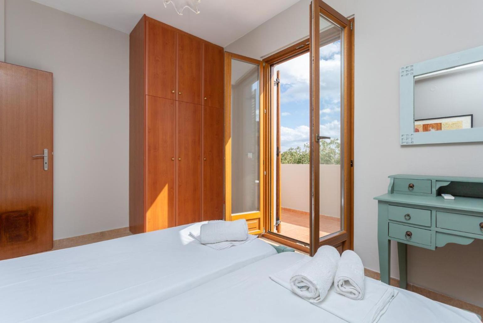 Villa photo 1