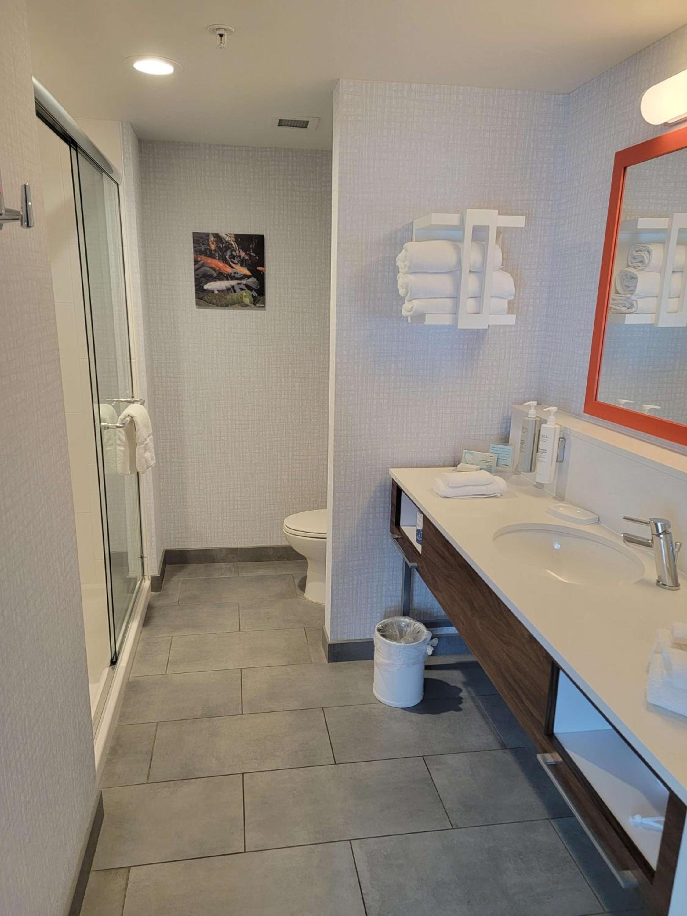 King Room with Water View - Non-Smoking