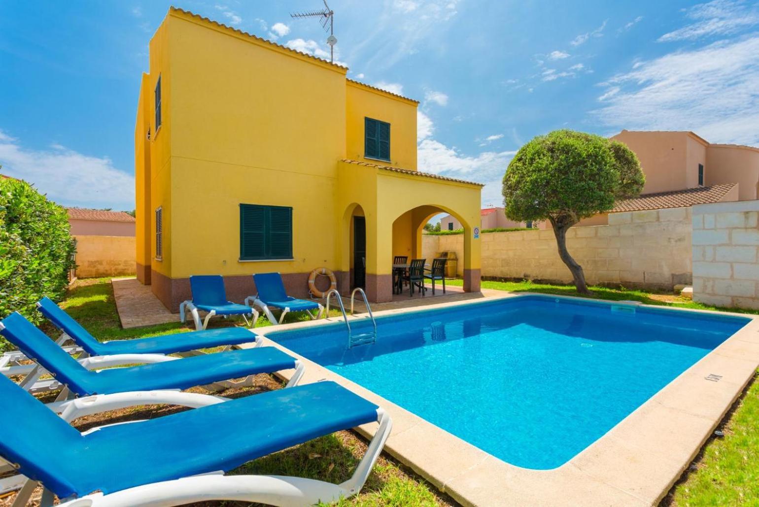 Villa con piscina privada