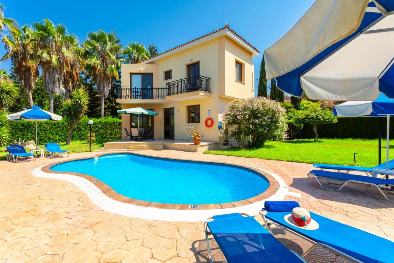 Villa photo 1