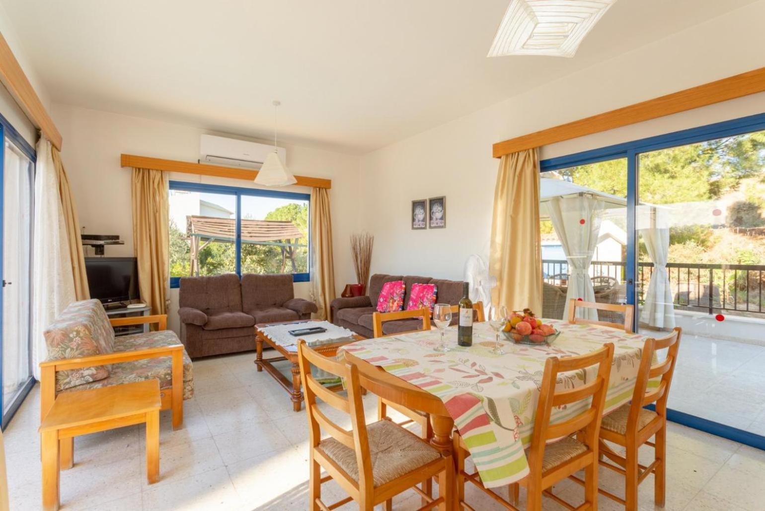 Villa photo 1