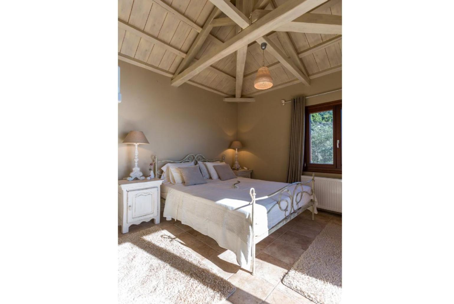 Villa photo 3