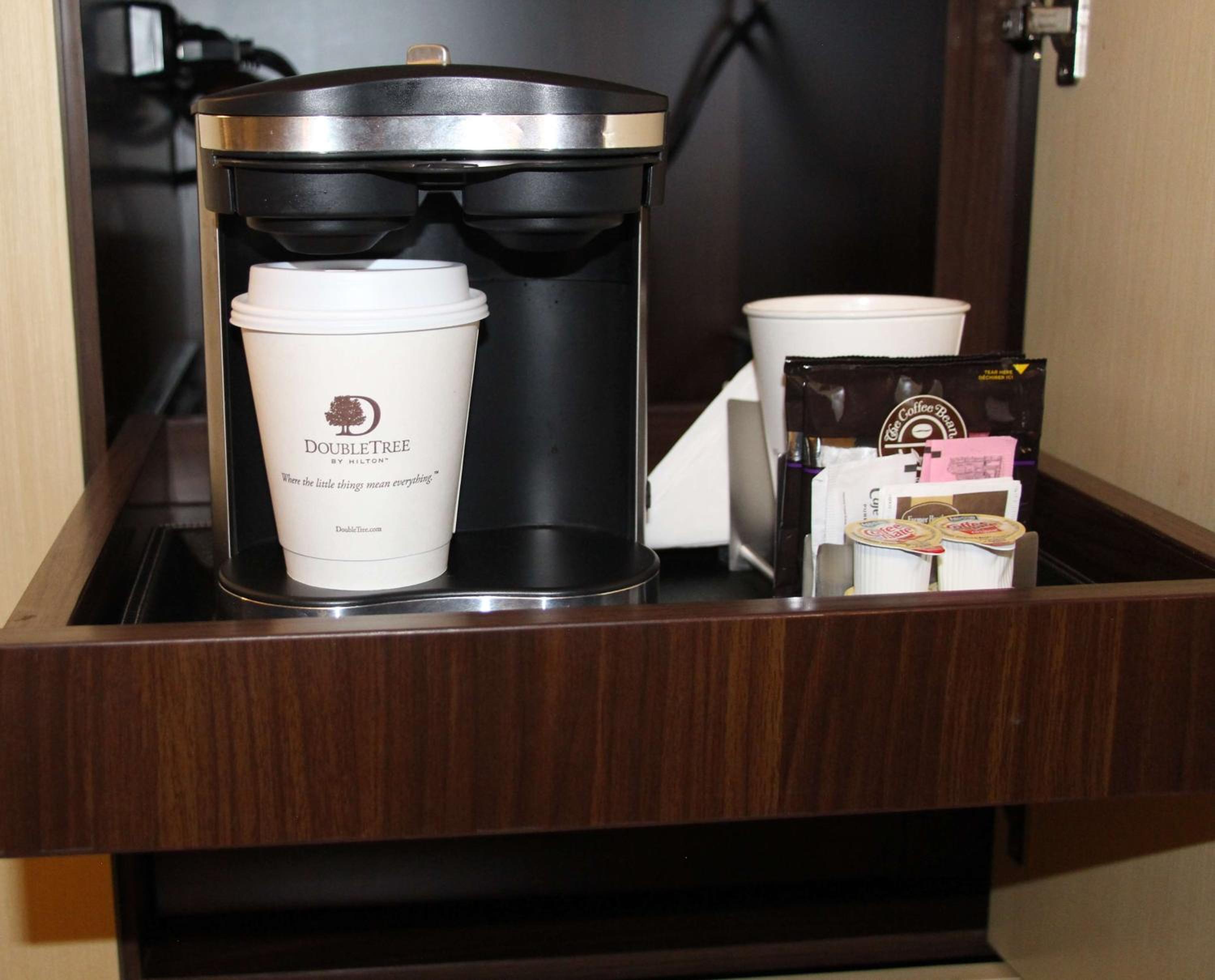 King Room - Non-Smoking - Photo 2
