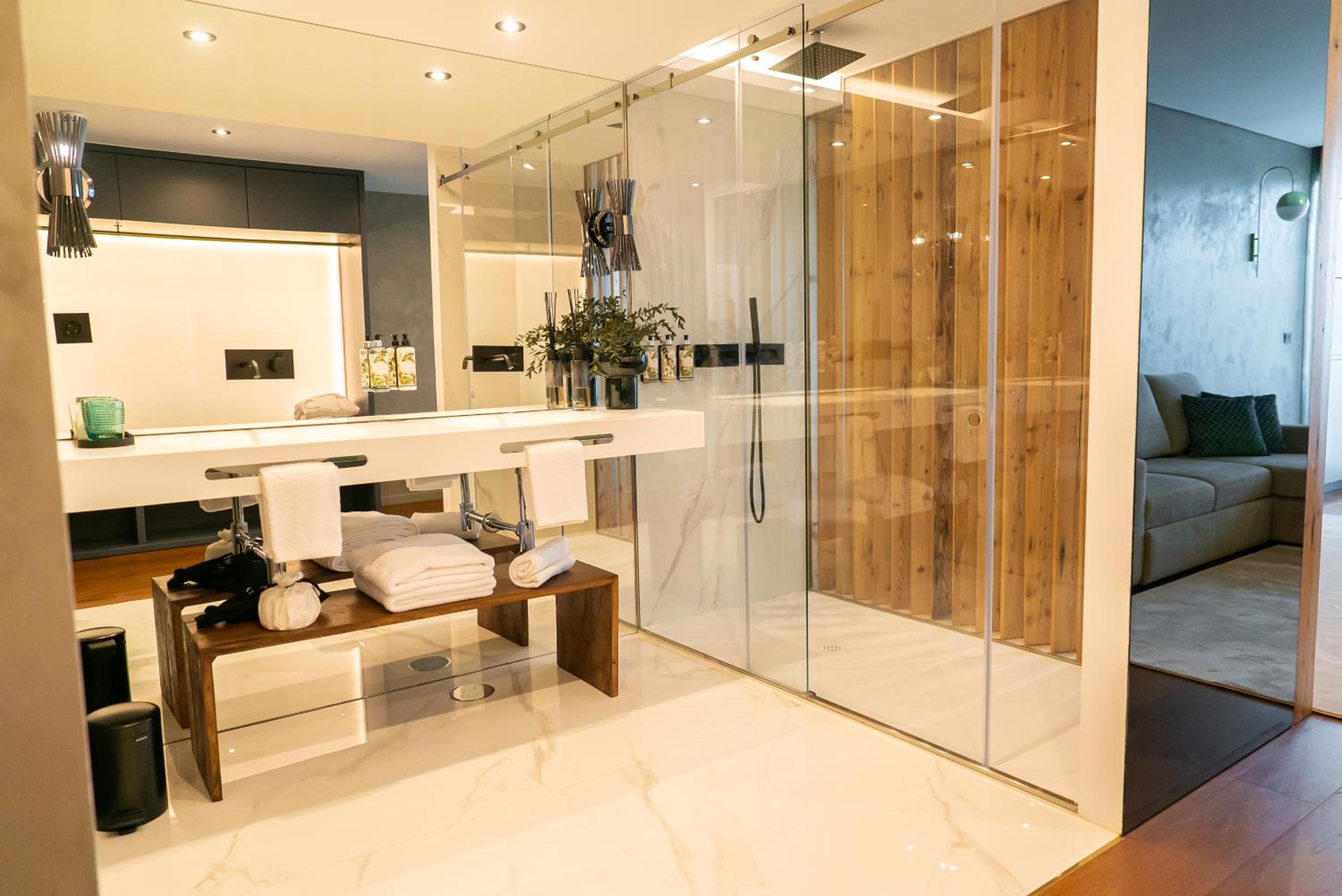 Family Suite - Photo 13