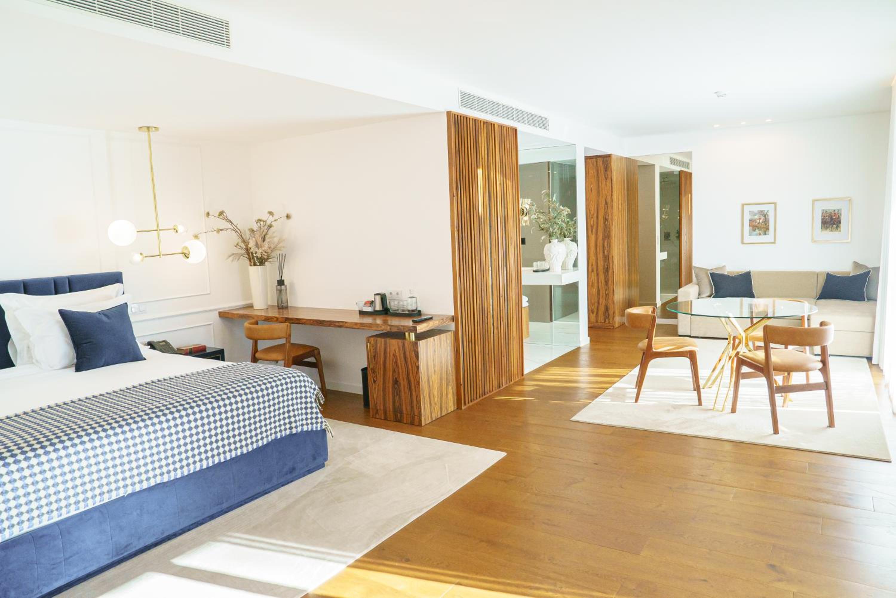 Family Suite - Photo 1