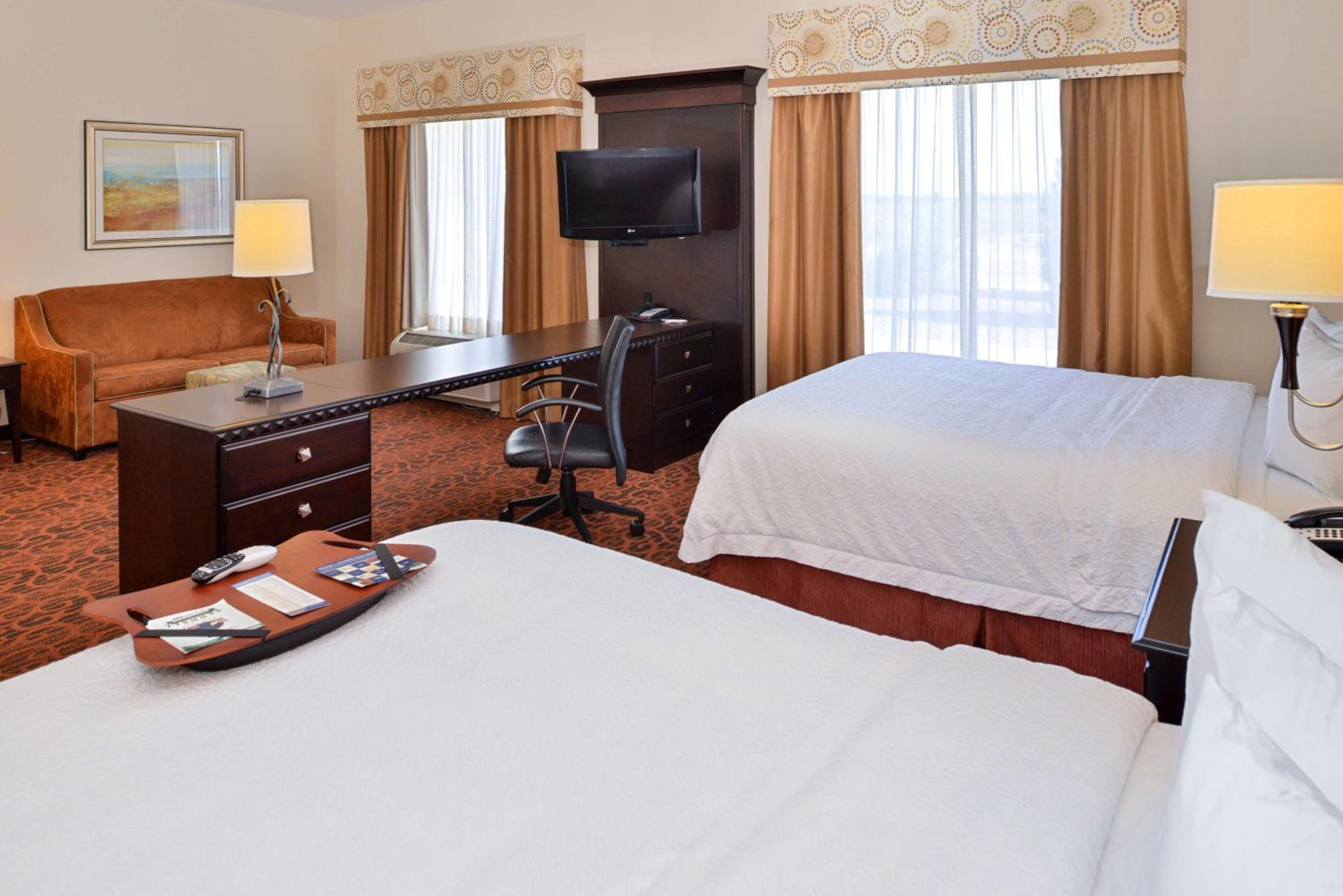 Studio Suite with Two Queen Beds - Non-Smoking - Photo 2
