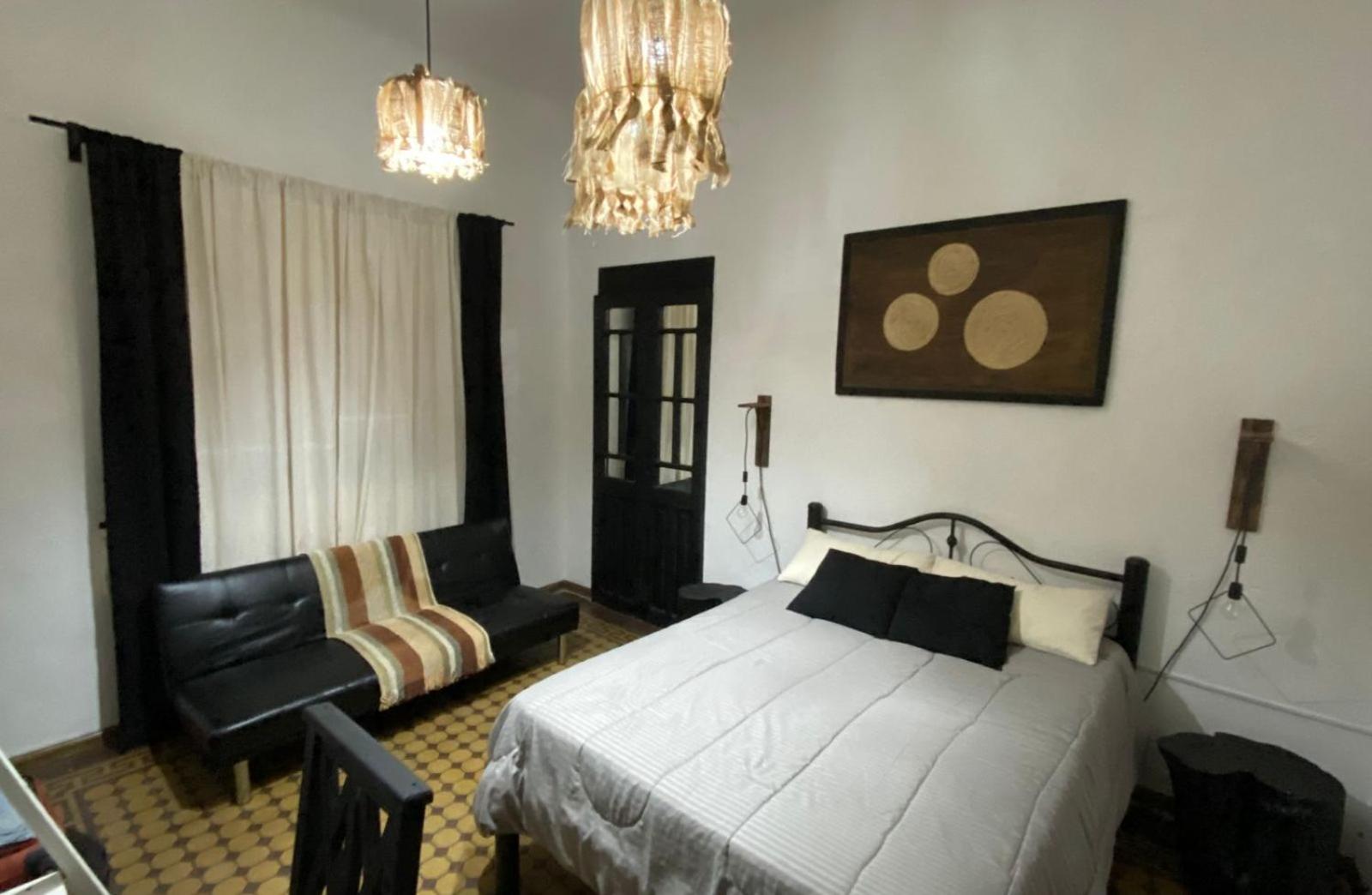 One-Bedroom House photo 1