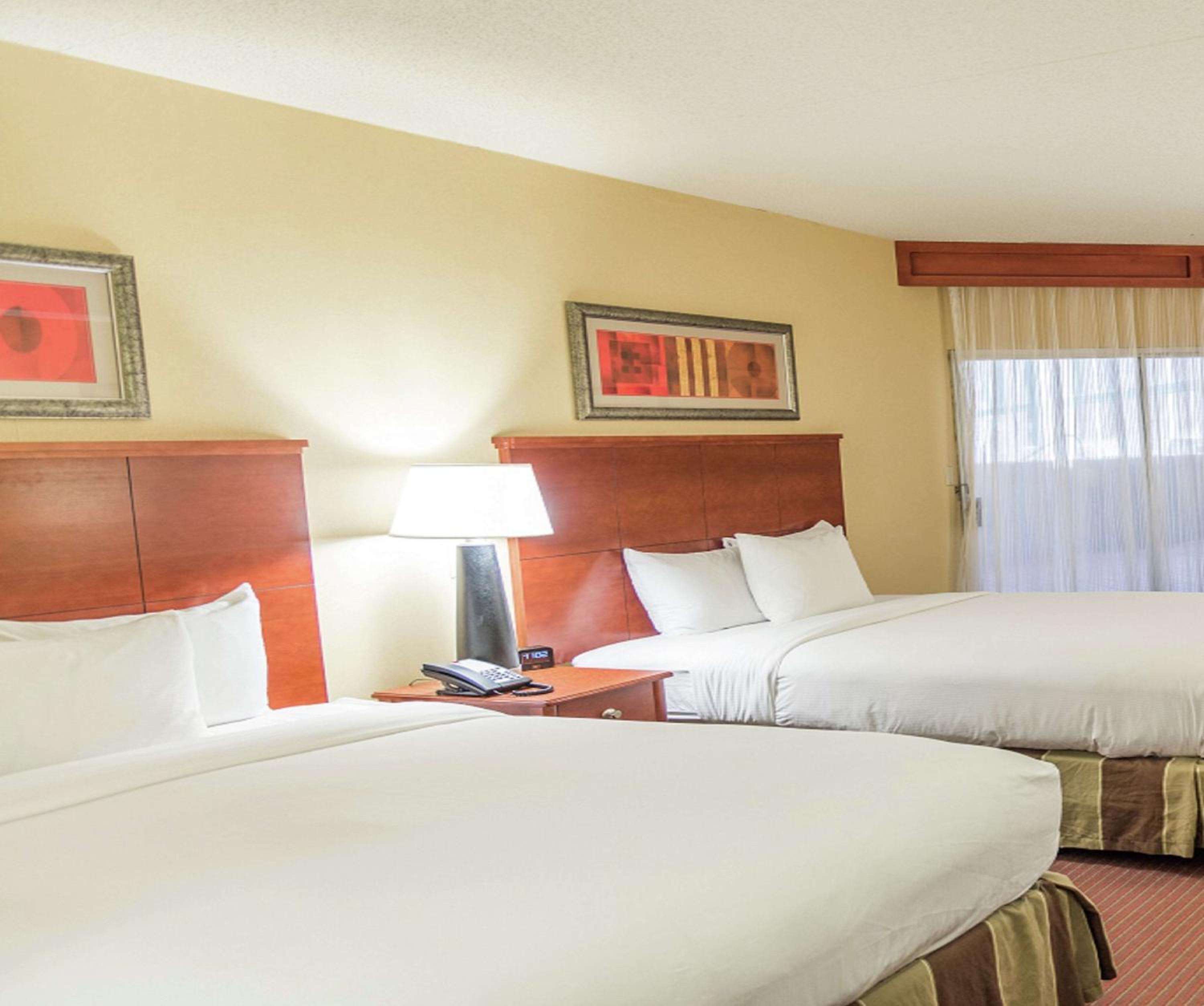 Queen Room with Two Queen Beds - Photo 1