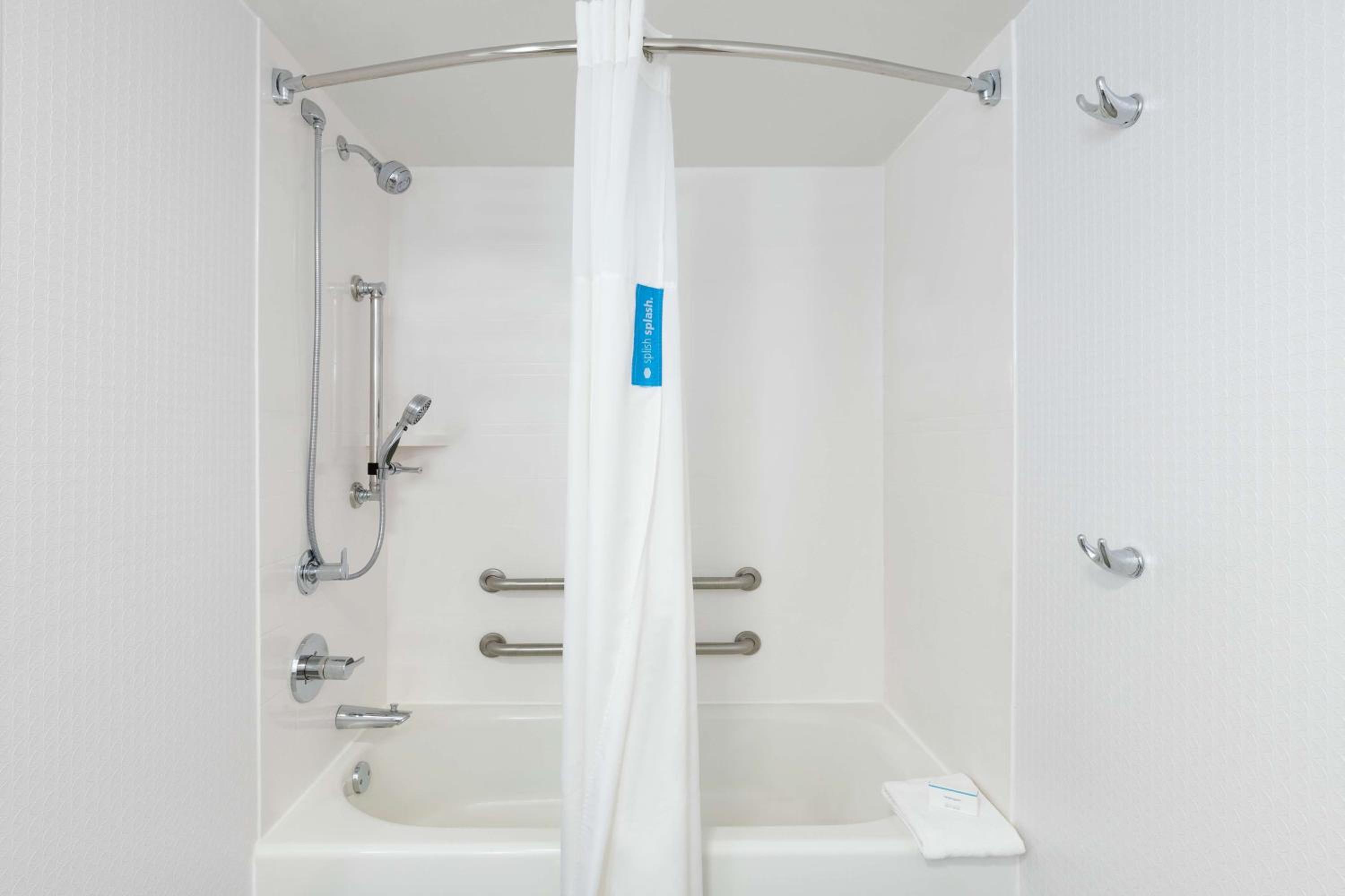 King Room - Mobility Access/Non-Smoking - Photo 3