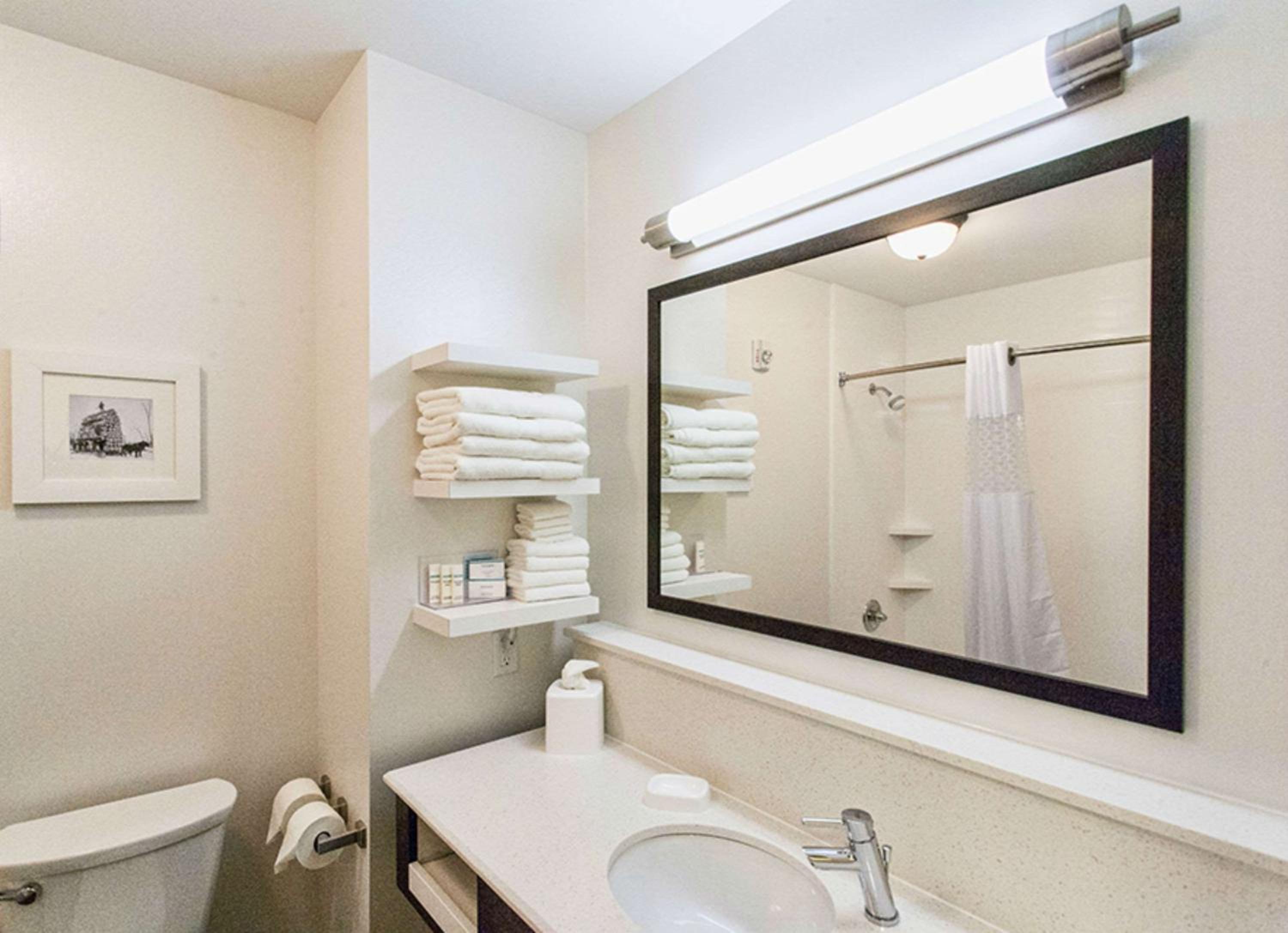 King Room - Hearing Access/Non-Smoking photo 3