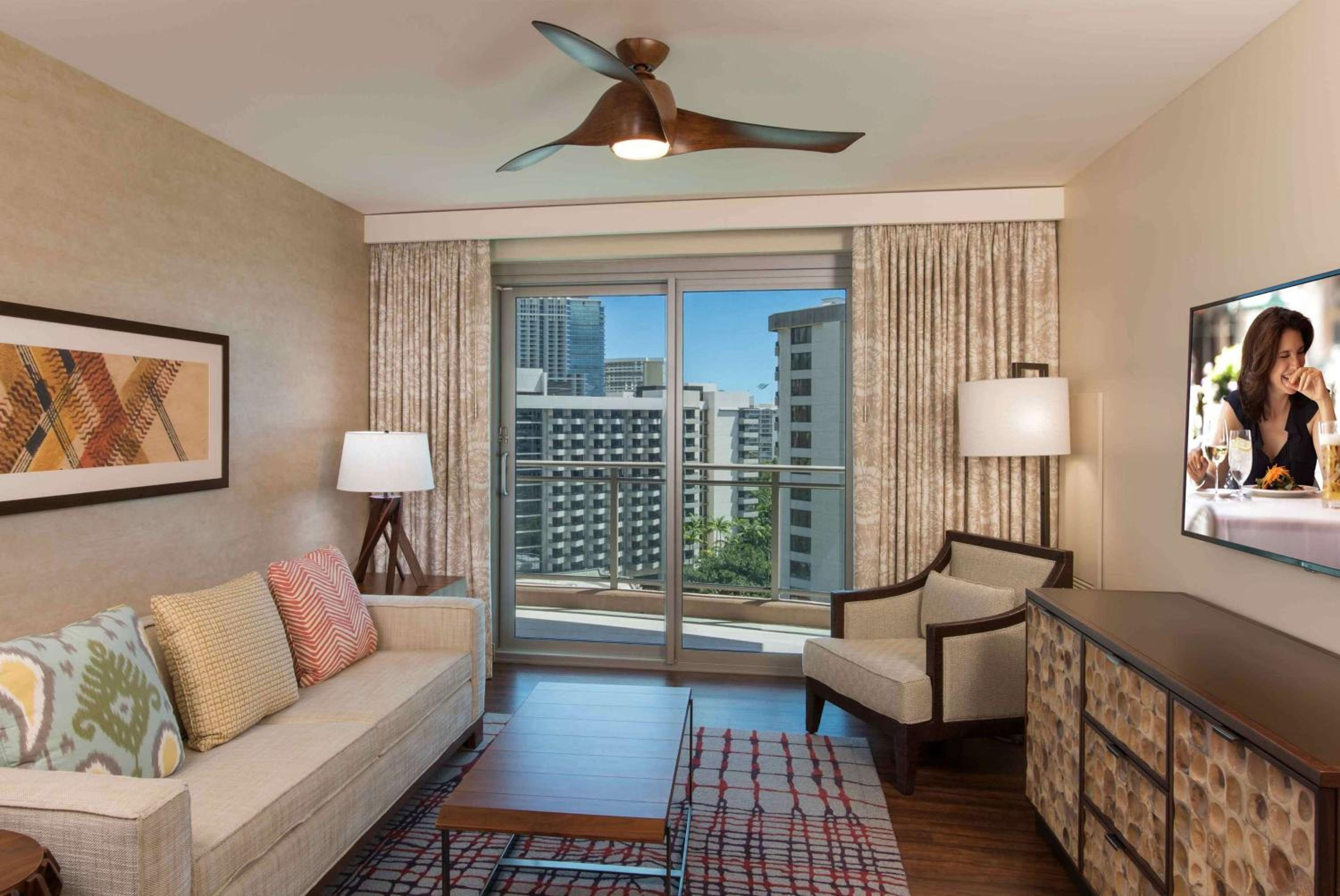 One-Bedroom King Suite with Partial Ocean View