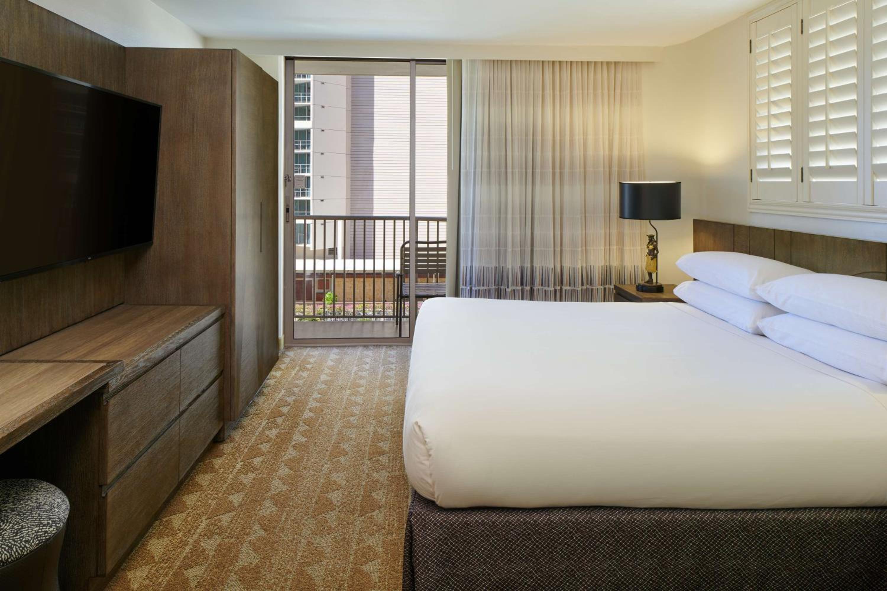 Two Bedroom Suite with City View - Photo 1