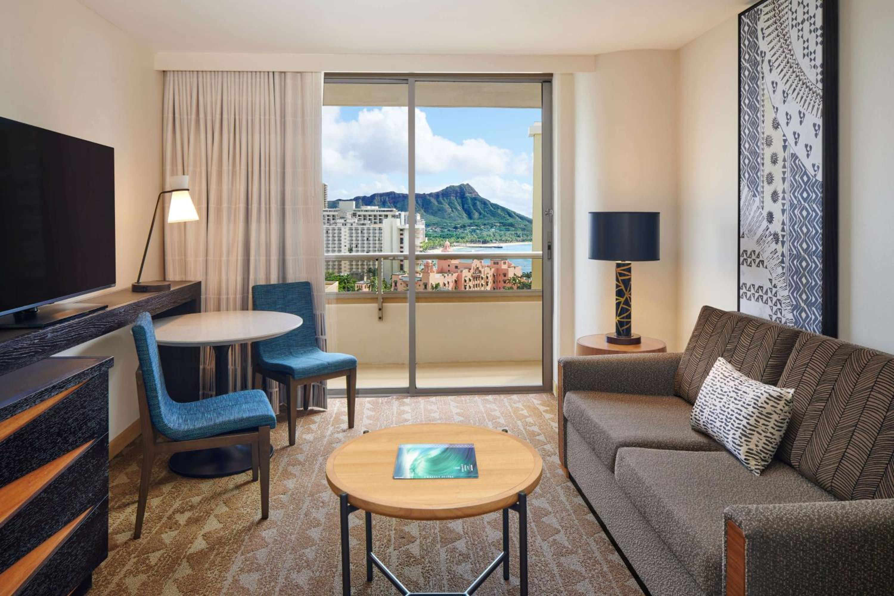 Queen Suite with Ocean View - Photo 4