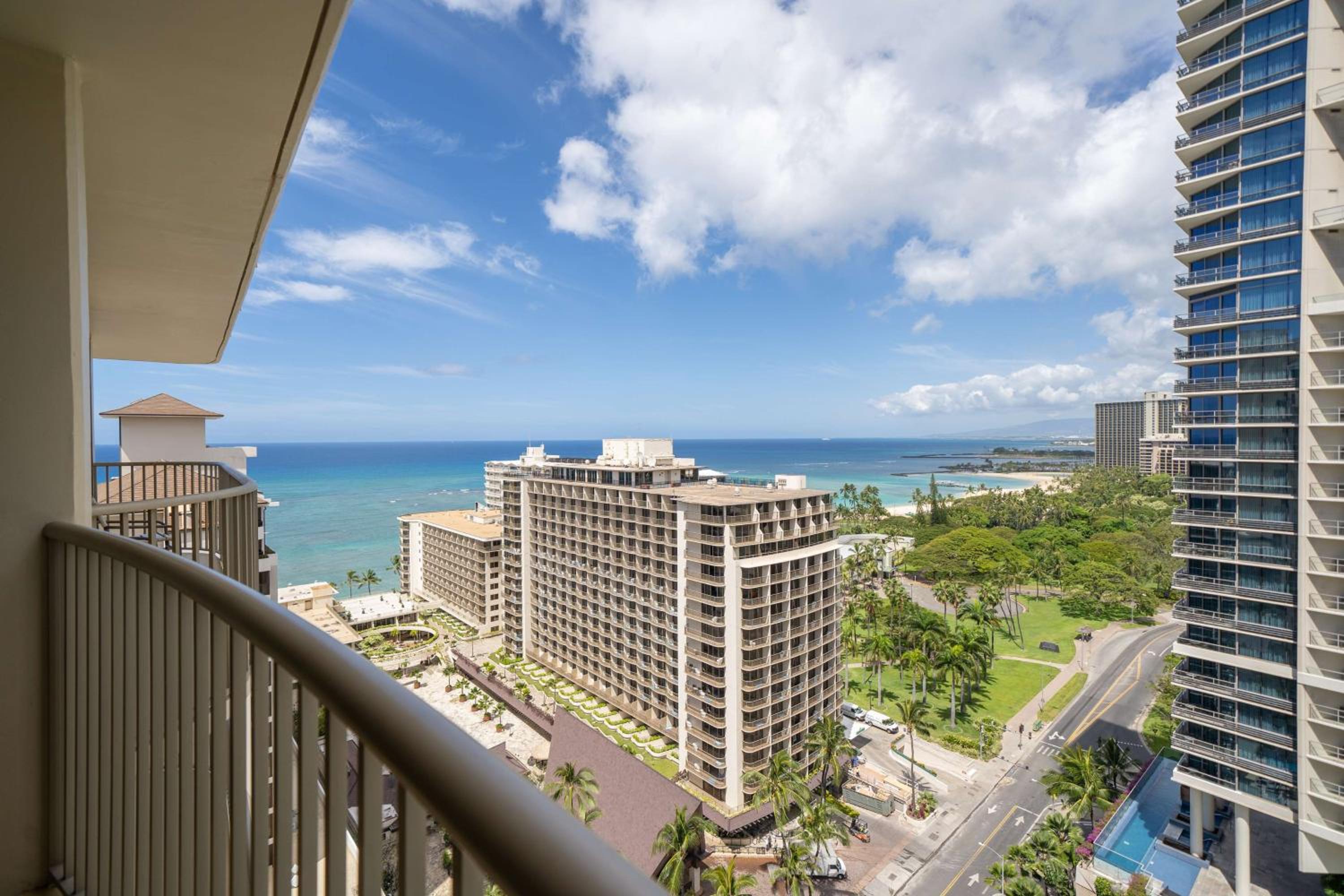King Suite with Ocean View - Photo 11