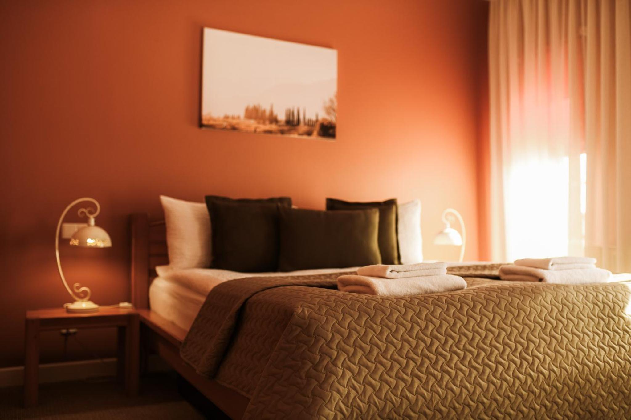 Suite - Photo 3