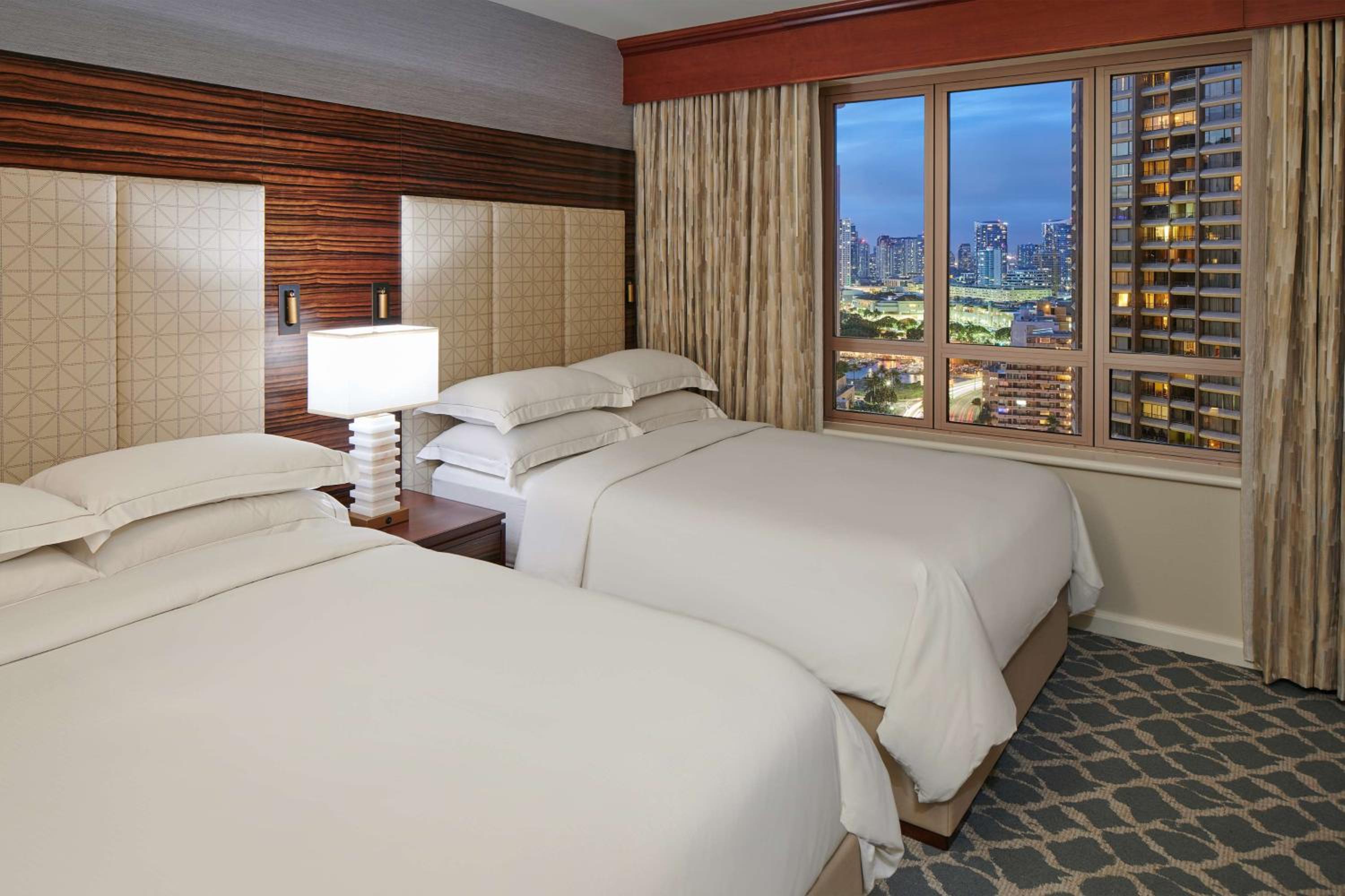 One-Bedroom Suite with City View