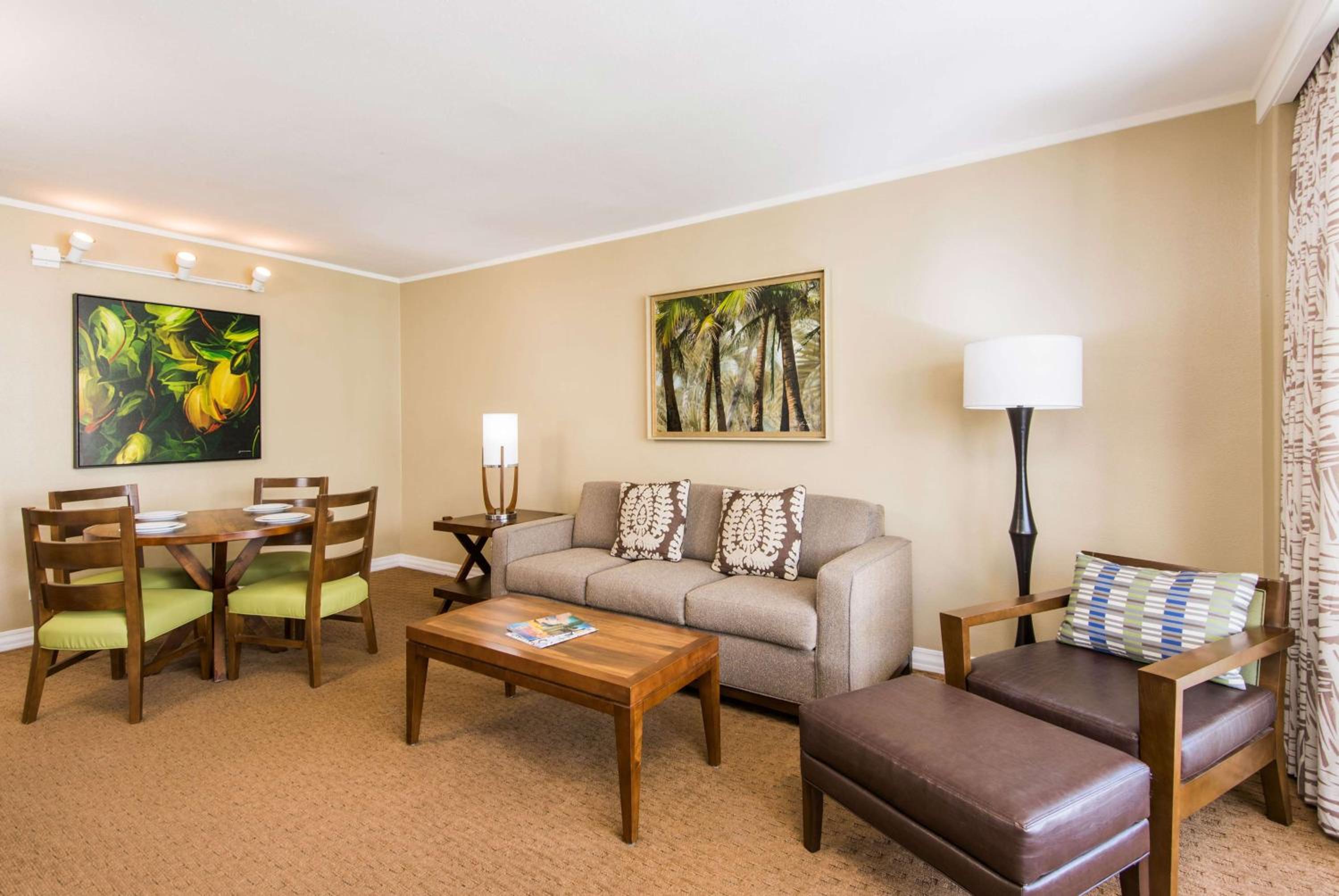 One-Bedroom King Suite with Sofa Bed and View - Lagoon Tower - Photo 1