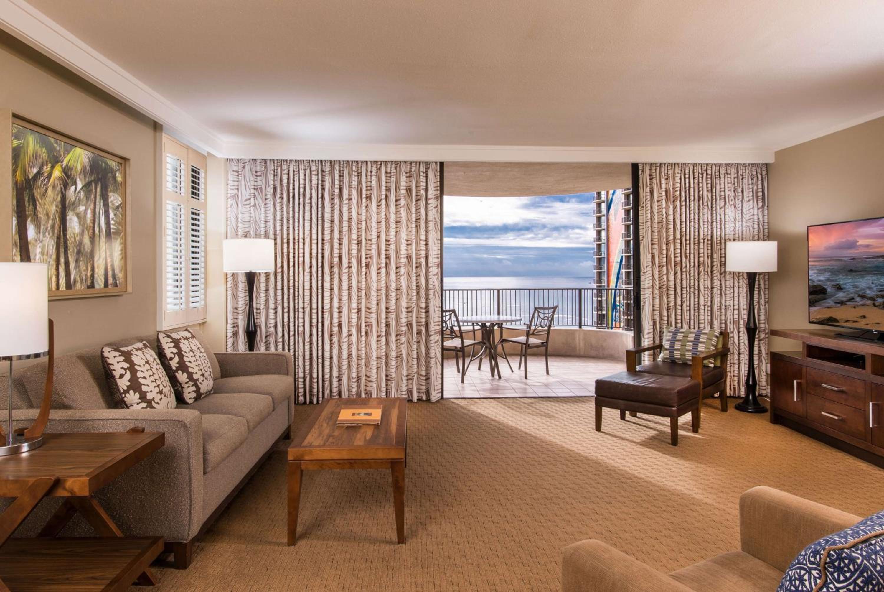 Two-Bedroom Suite with Sofa Bed and Ocean View - Lagoon Tower - Photo 1