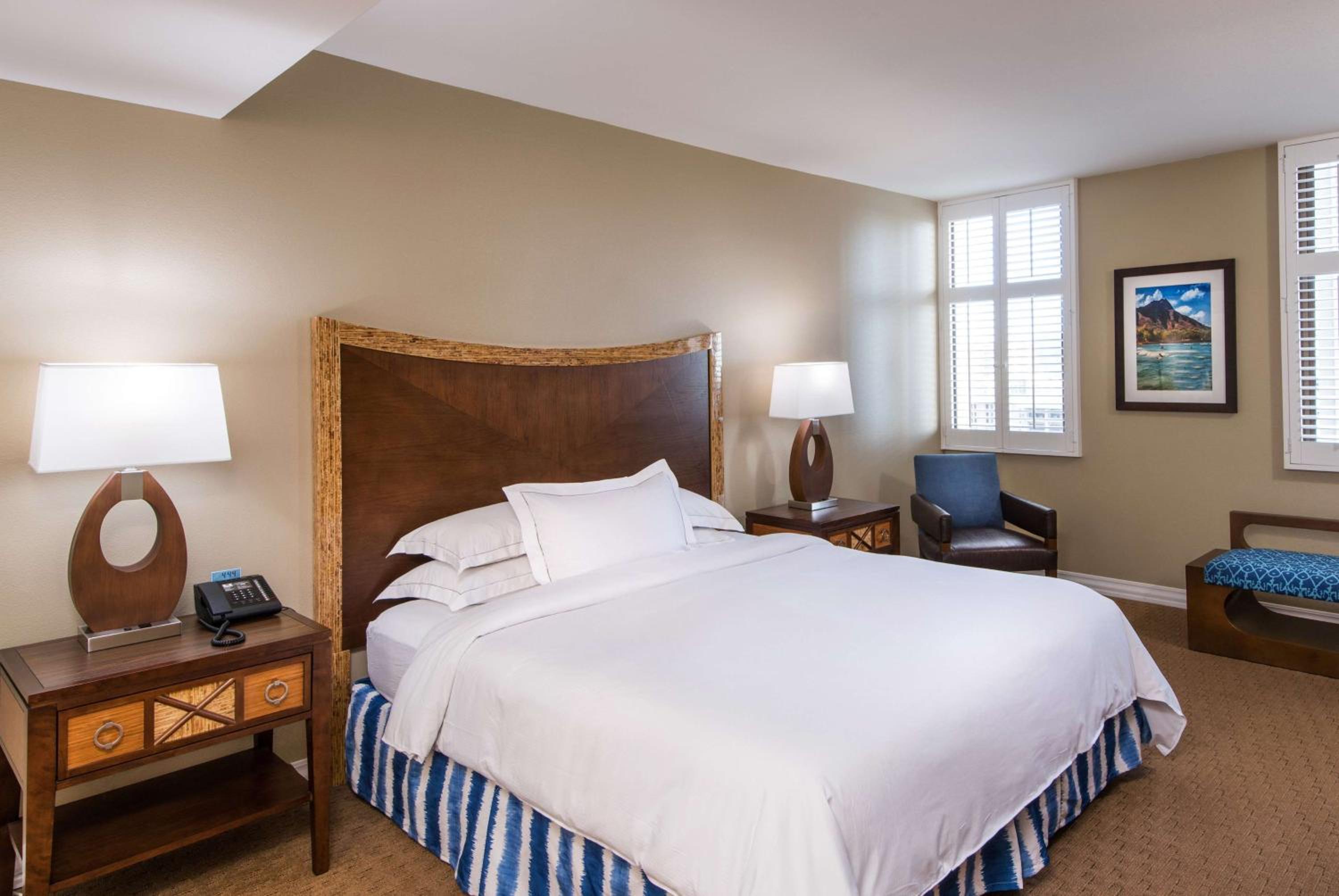 Two-Bedroom Suite with View - Lagoon Tower - Photo 1