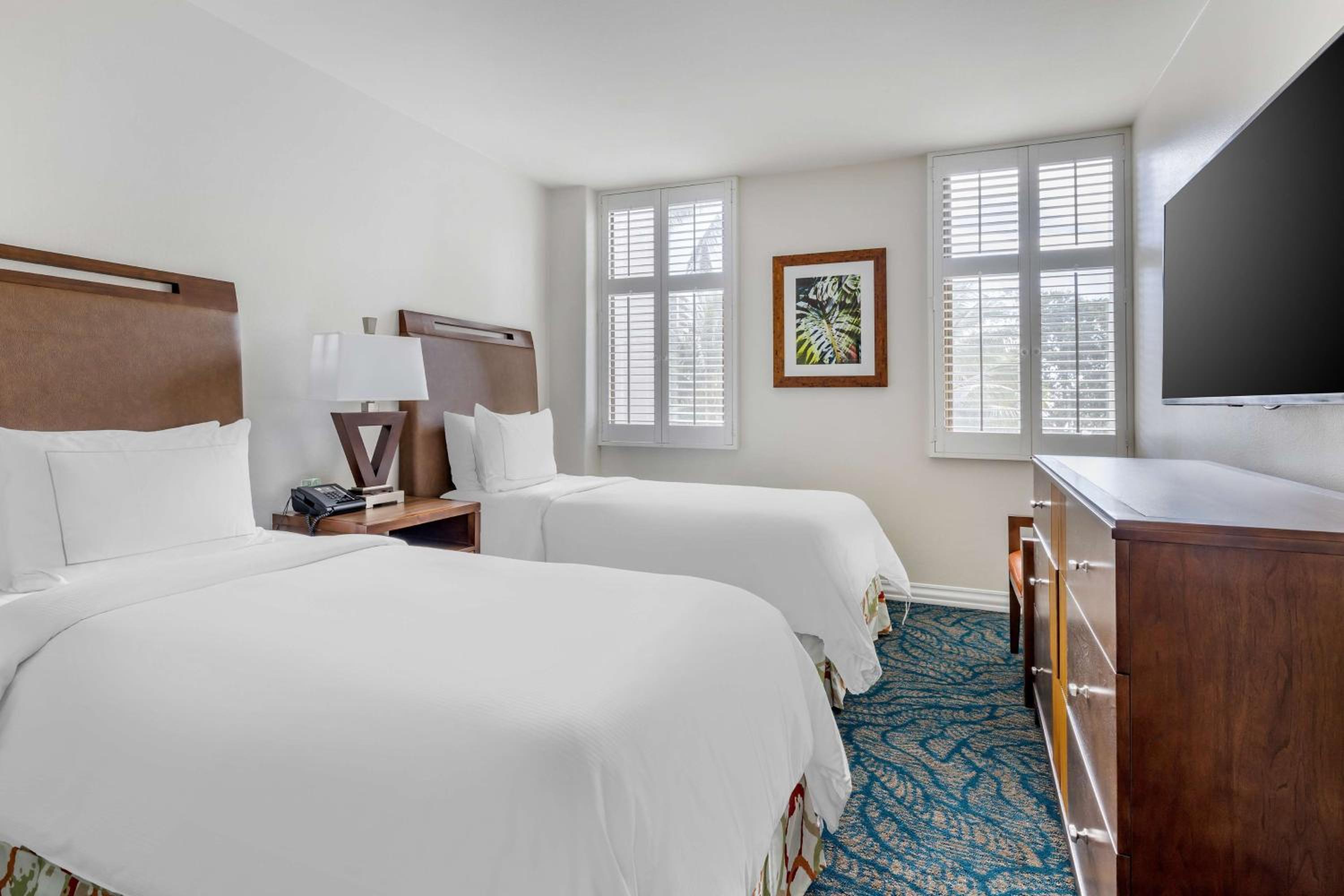 Two-Bedroom Suite with View - Lagoon Tower - Photo 5