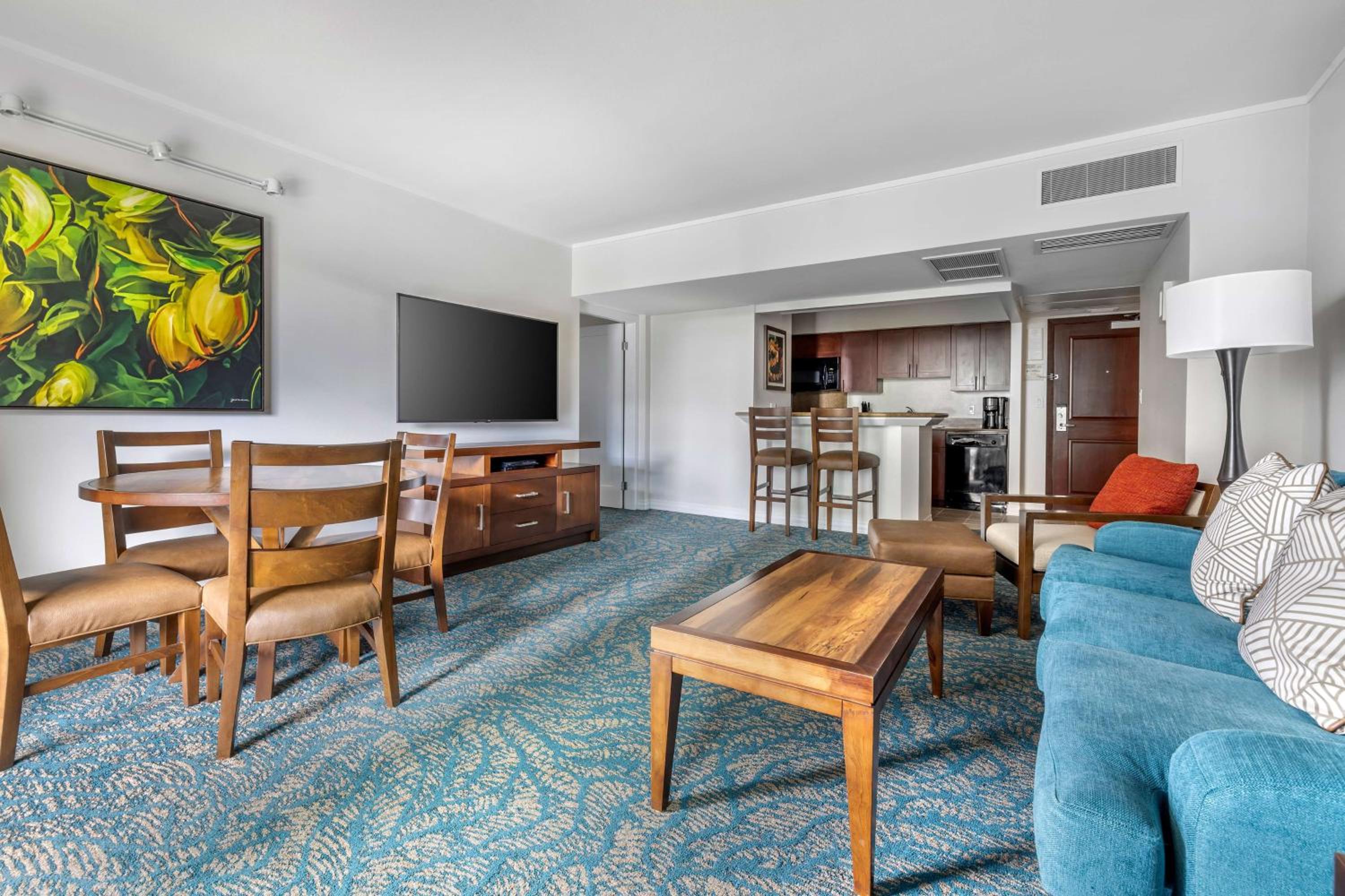 Two-Bedroom Suite with Sofa Bed and Ocean View - Lagoon Tower - Photo 8