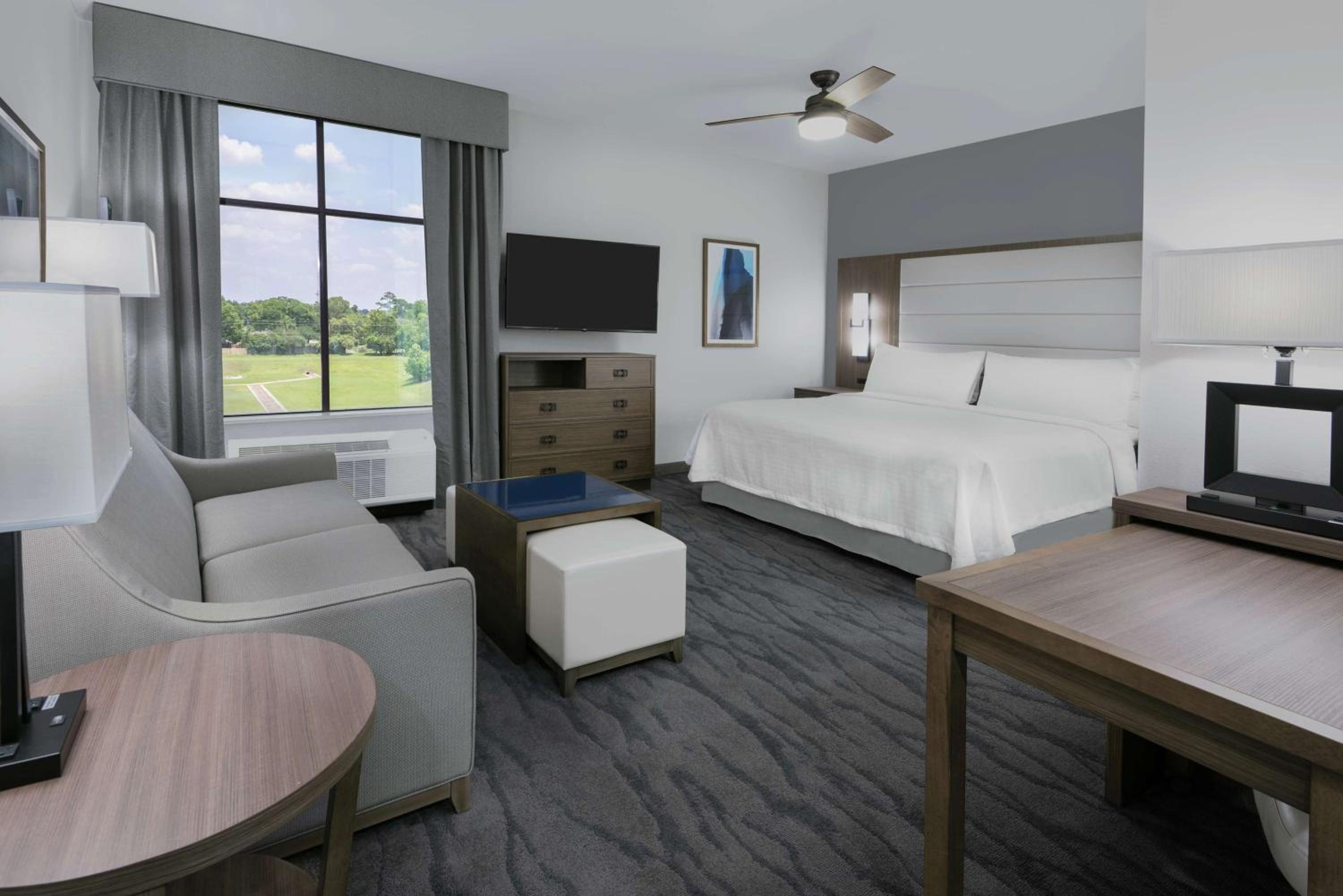 King Studio Suite with Residential View - Non-Smoking
