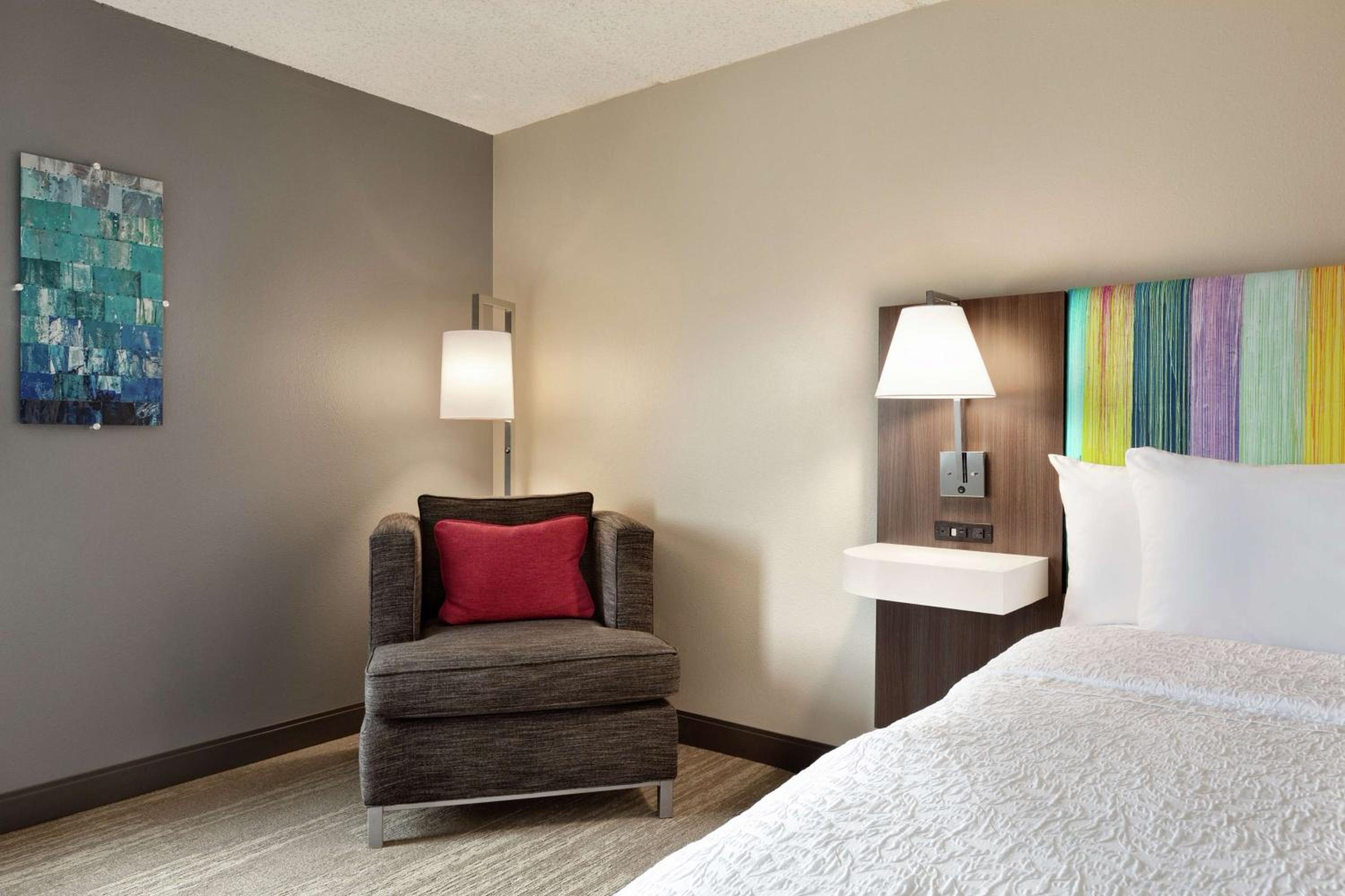 King Room - Mobility Access/Non-Smoking - Photo 1