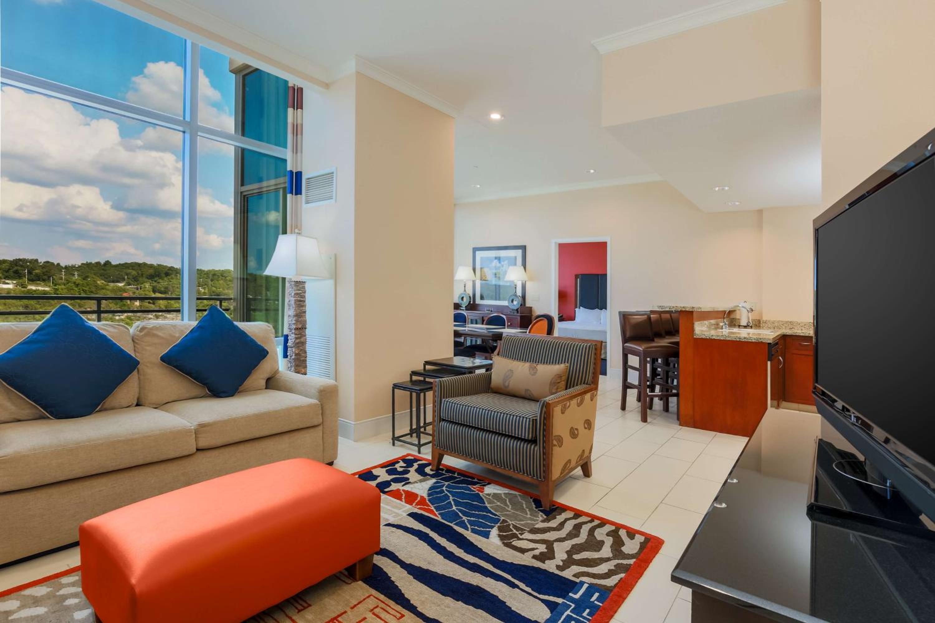 King Room with Balcony photo 3