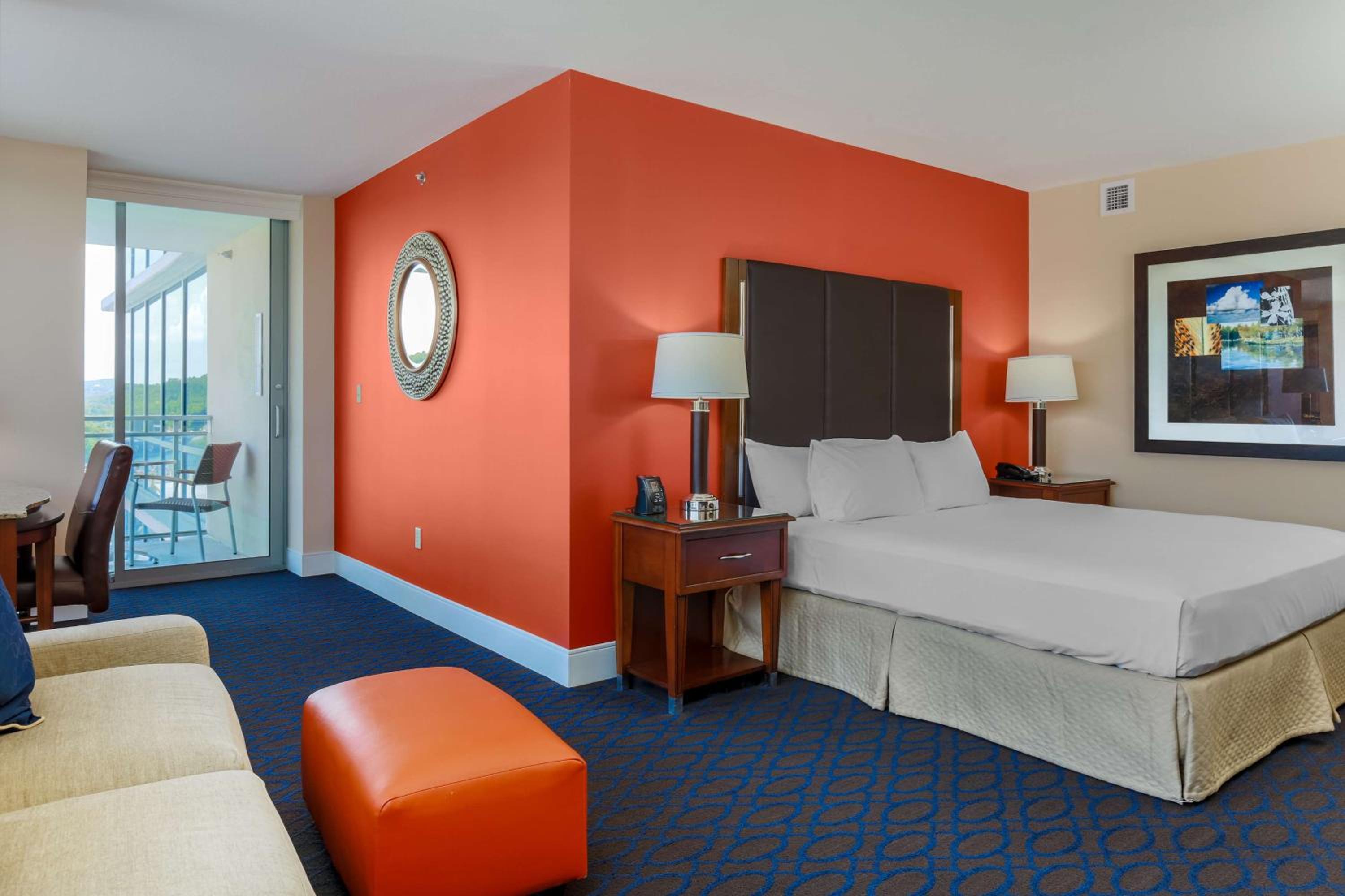 King Room with Balcony - Photo 2