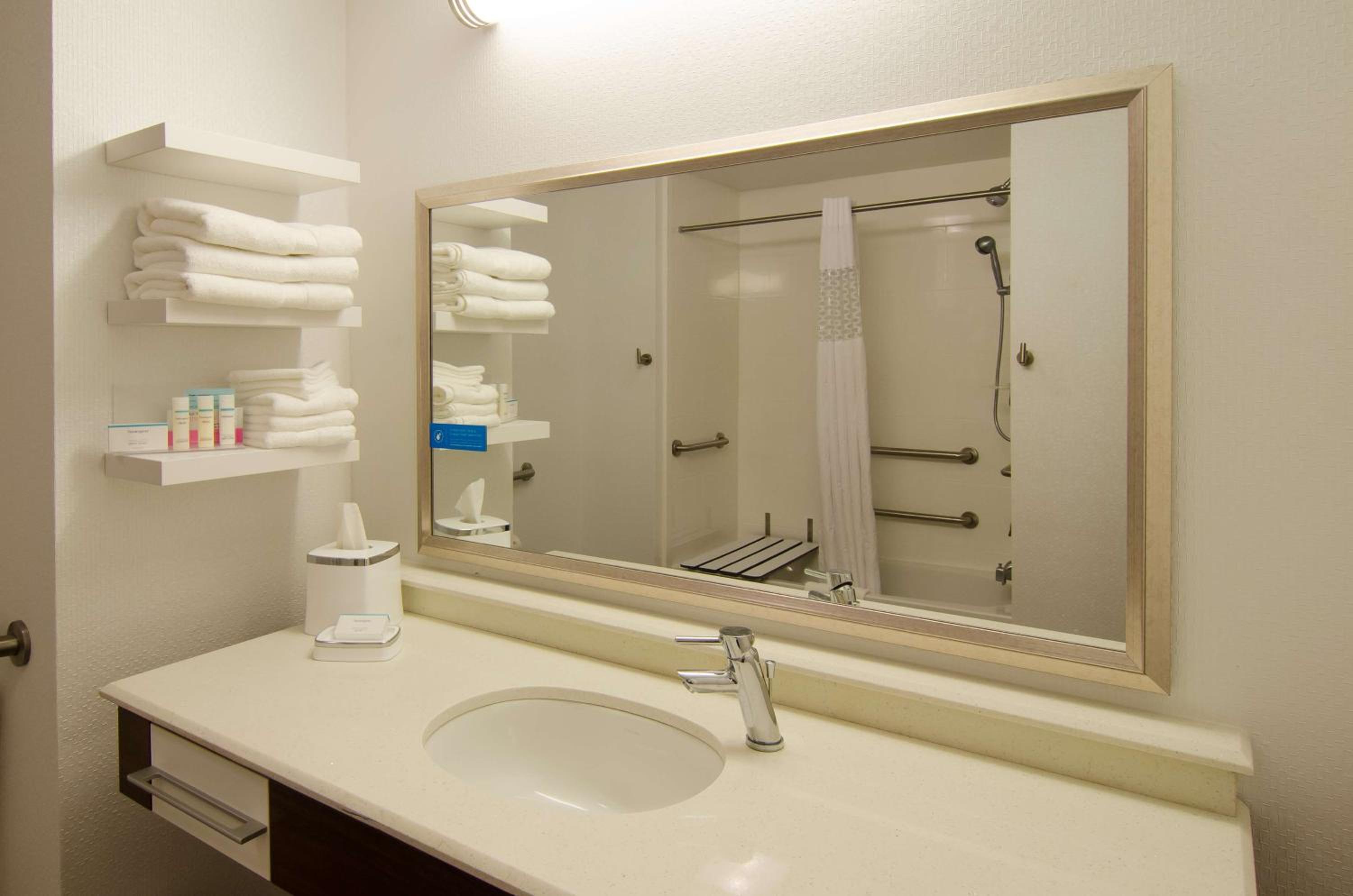 King Room - Mobility Access/Non-Smoking