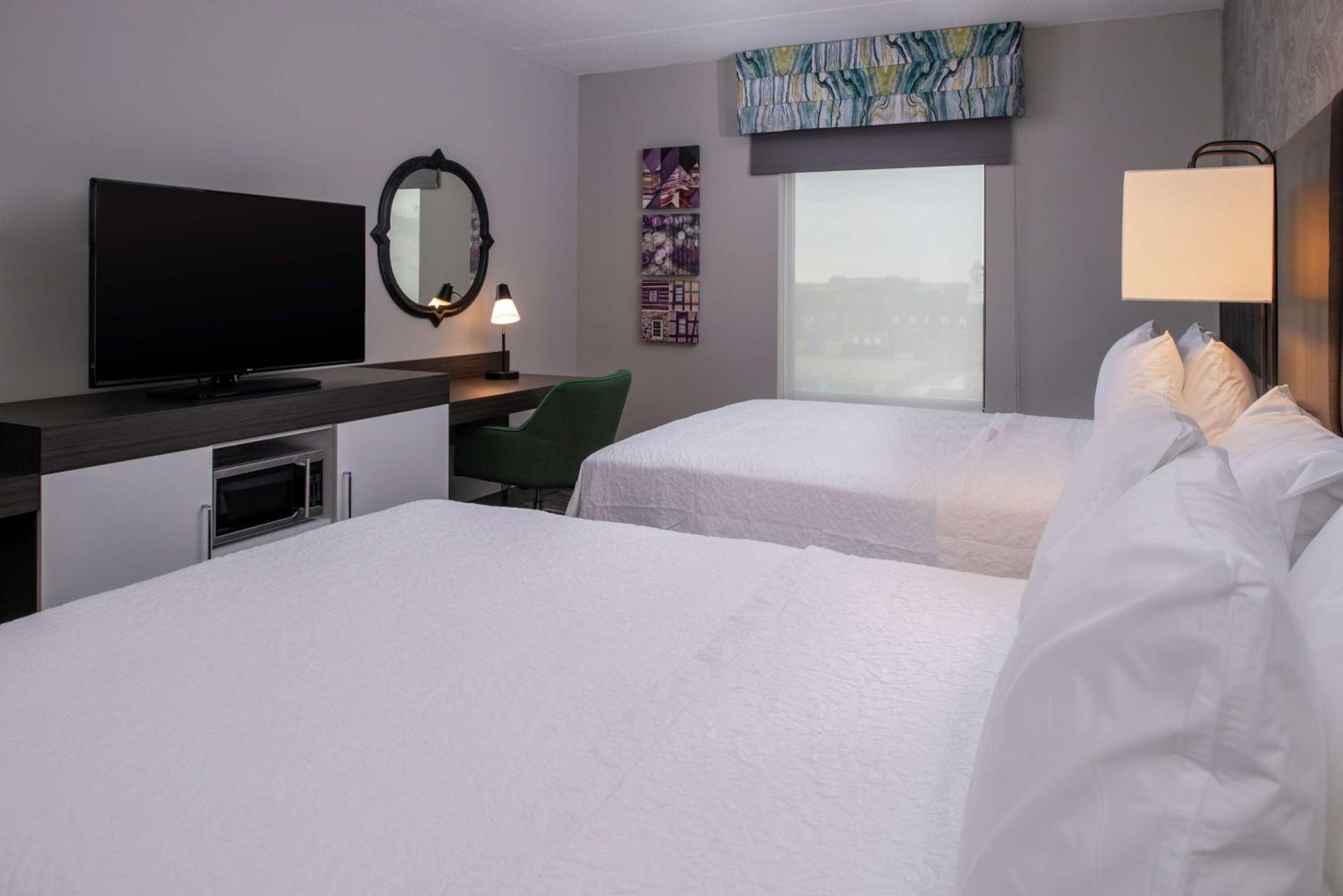 Queen Room with Two Queen Beds - Photo 1