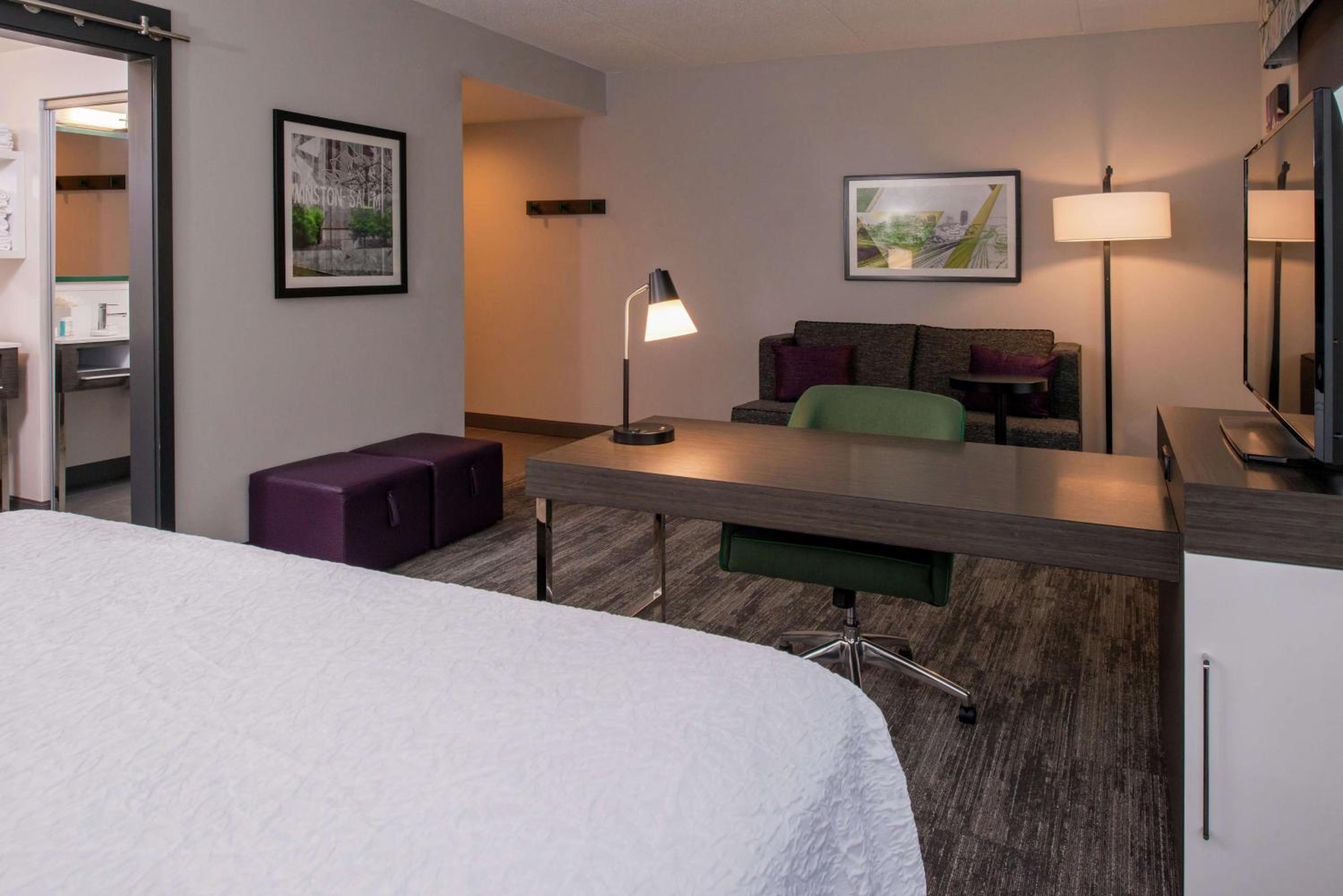 King Studio Suite - Non Smoking - Photo 1