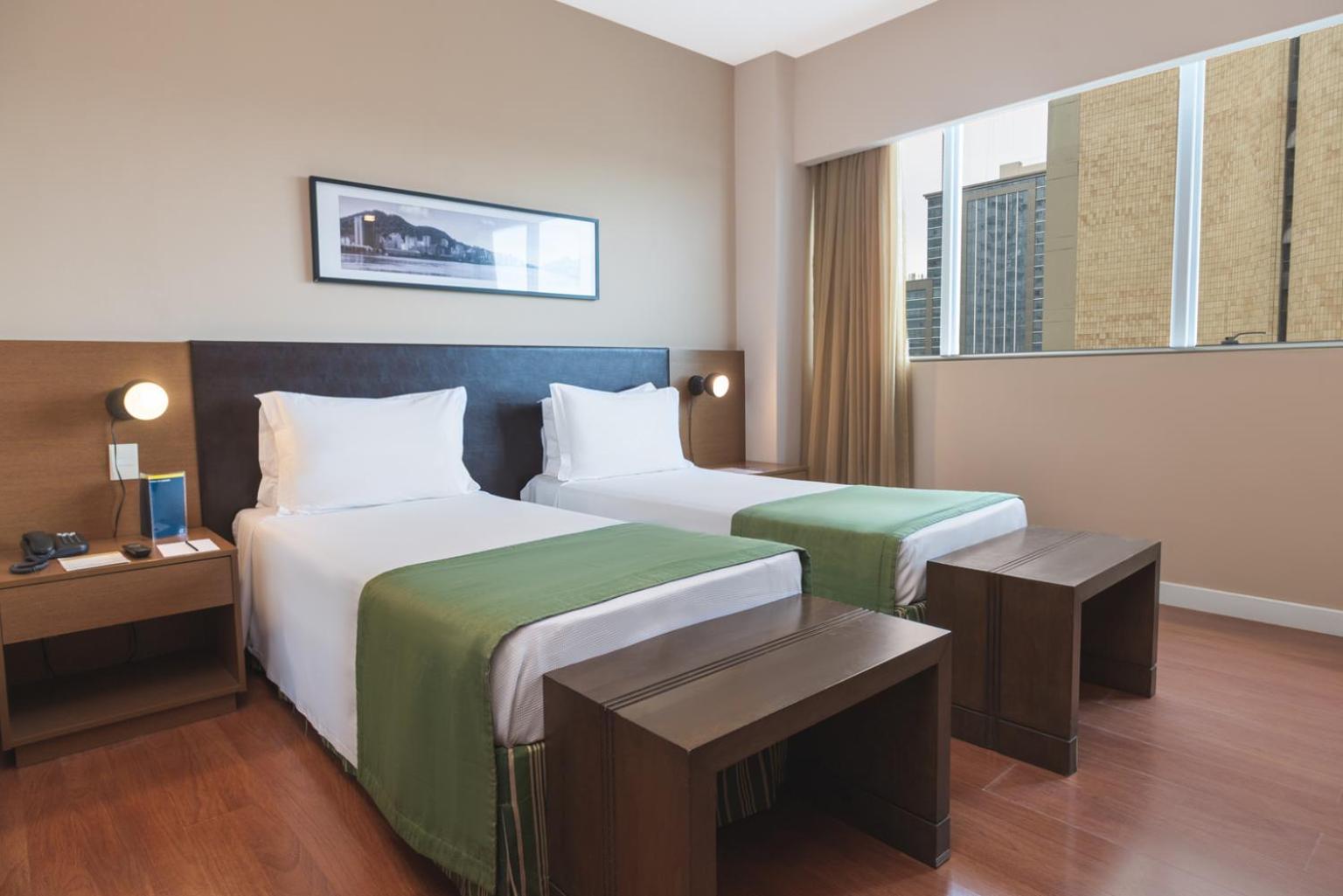 Standard Twin Room - Photo 6