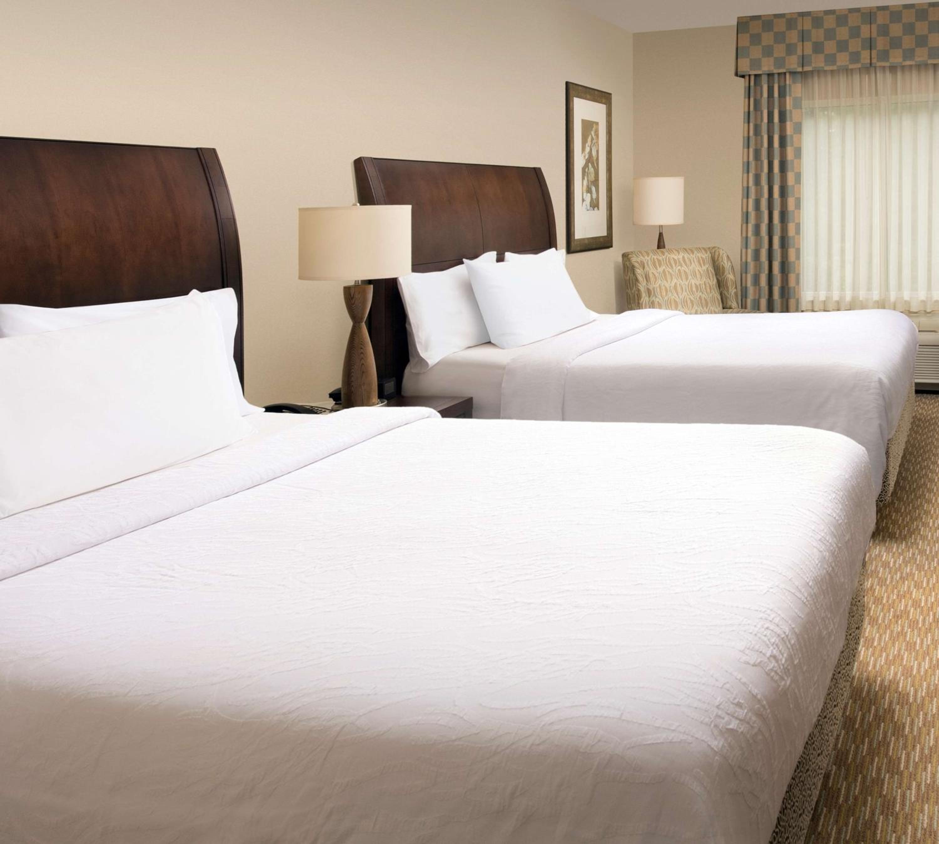 Queen Room with Two Queen Beds - Photo 1