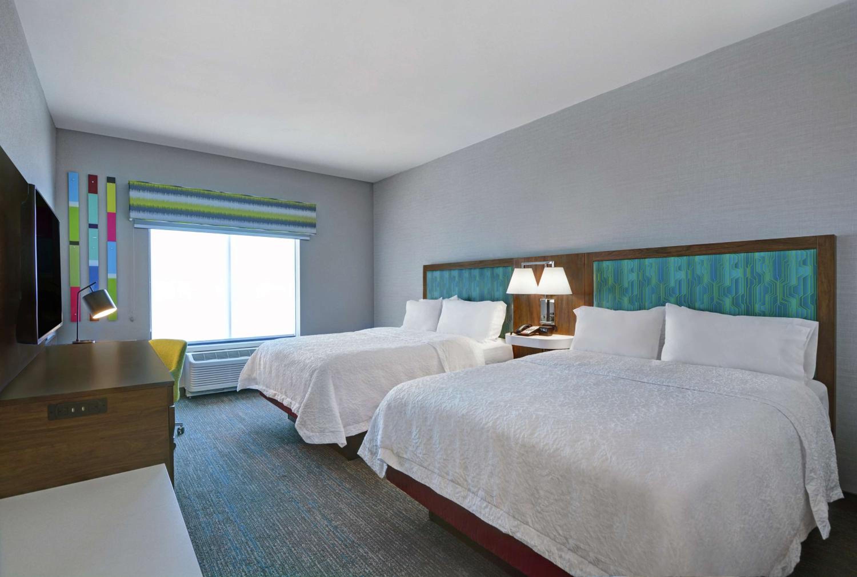 Queen Room with Two Queen Beds - Photo 1
