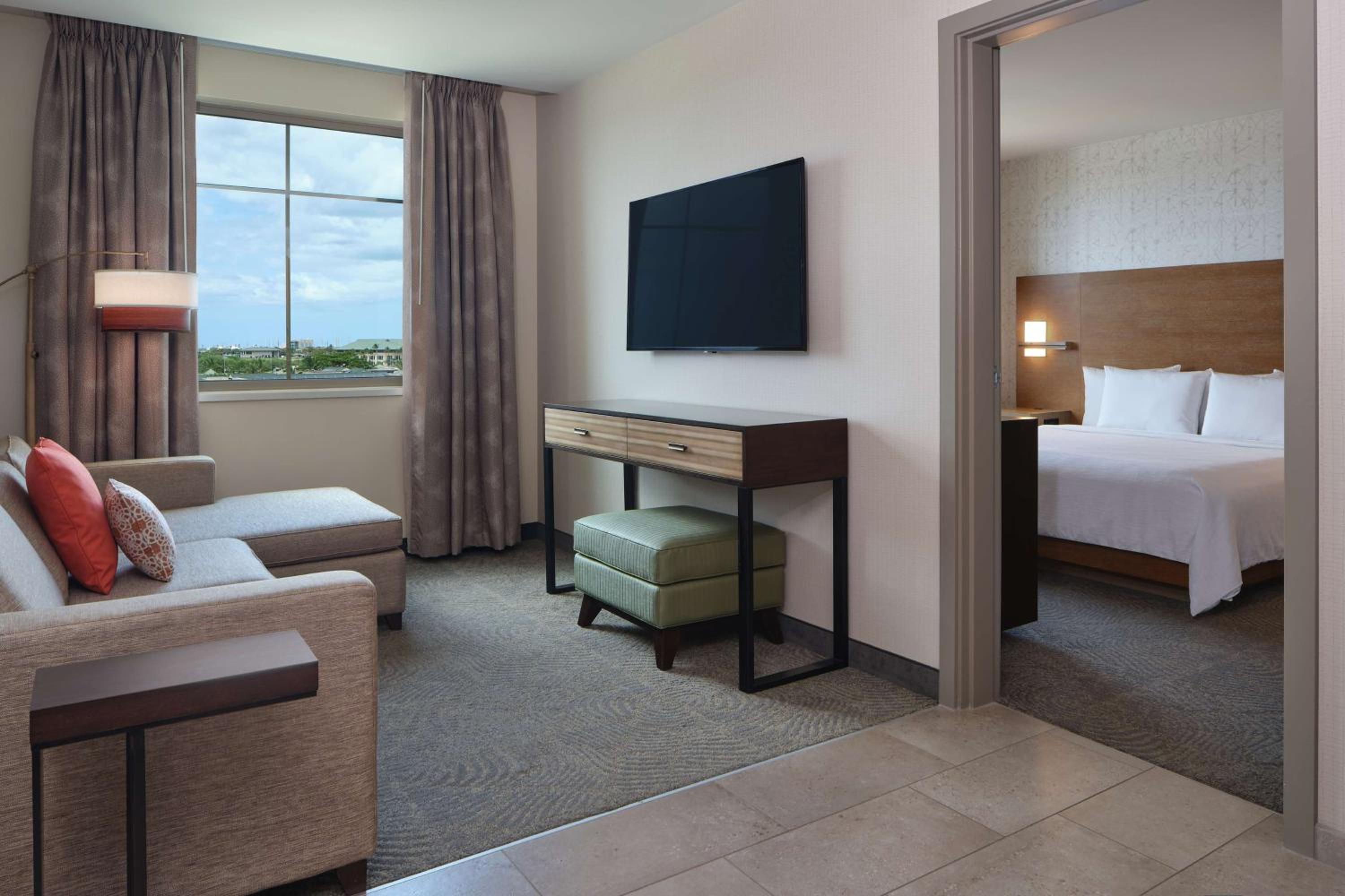 One-Bedroom Queen Suite with Two Queen Beds