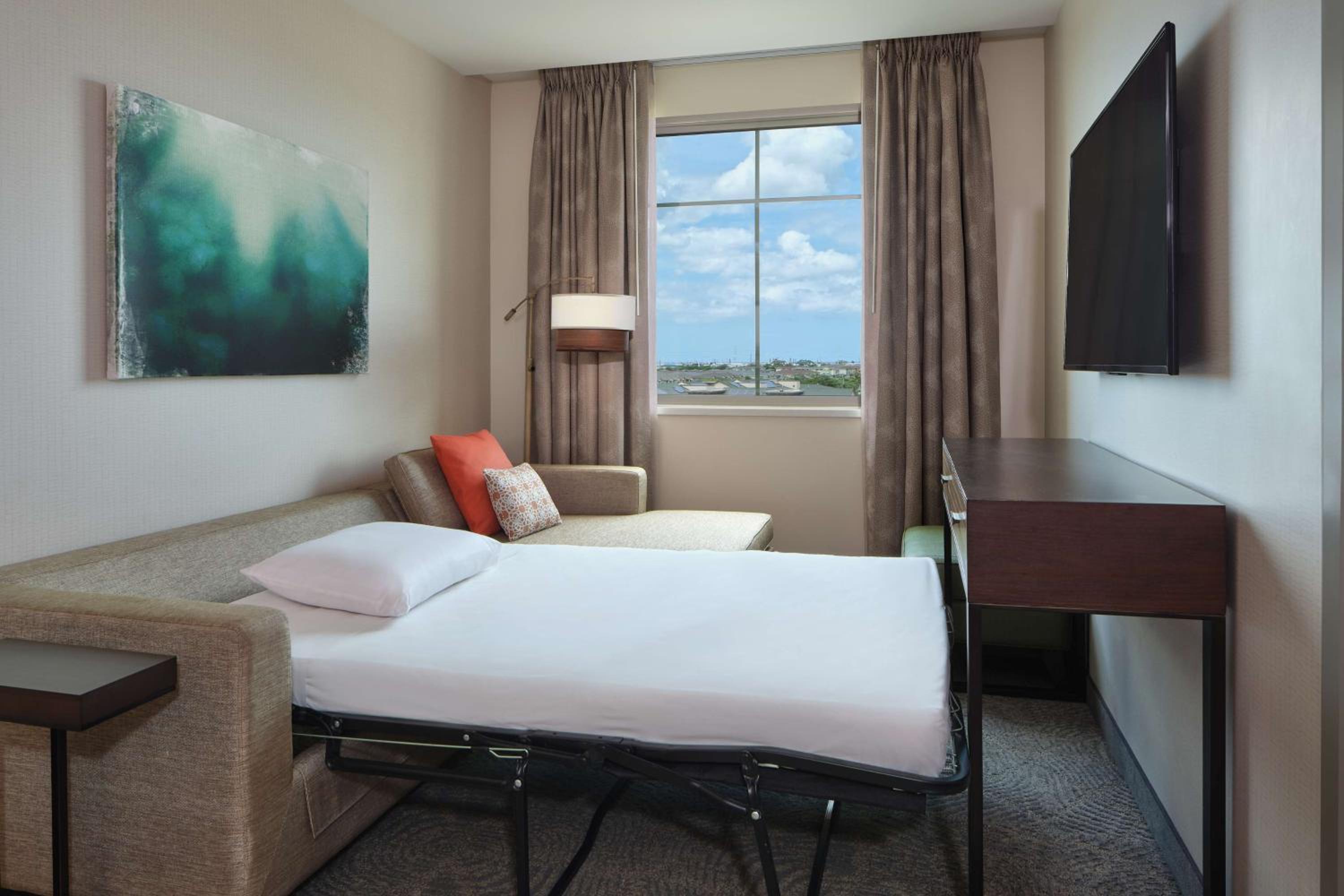 One-Bedroom Queen Suite with Two Queen Beds