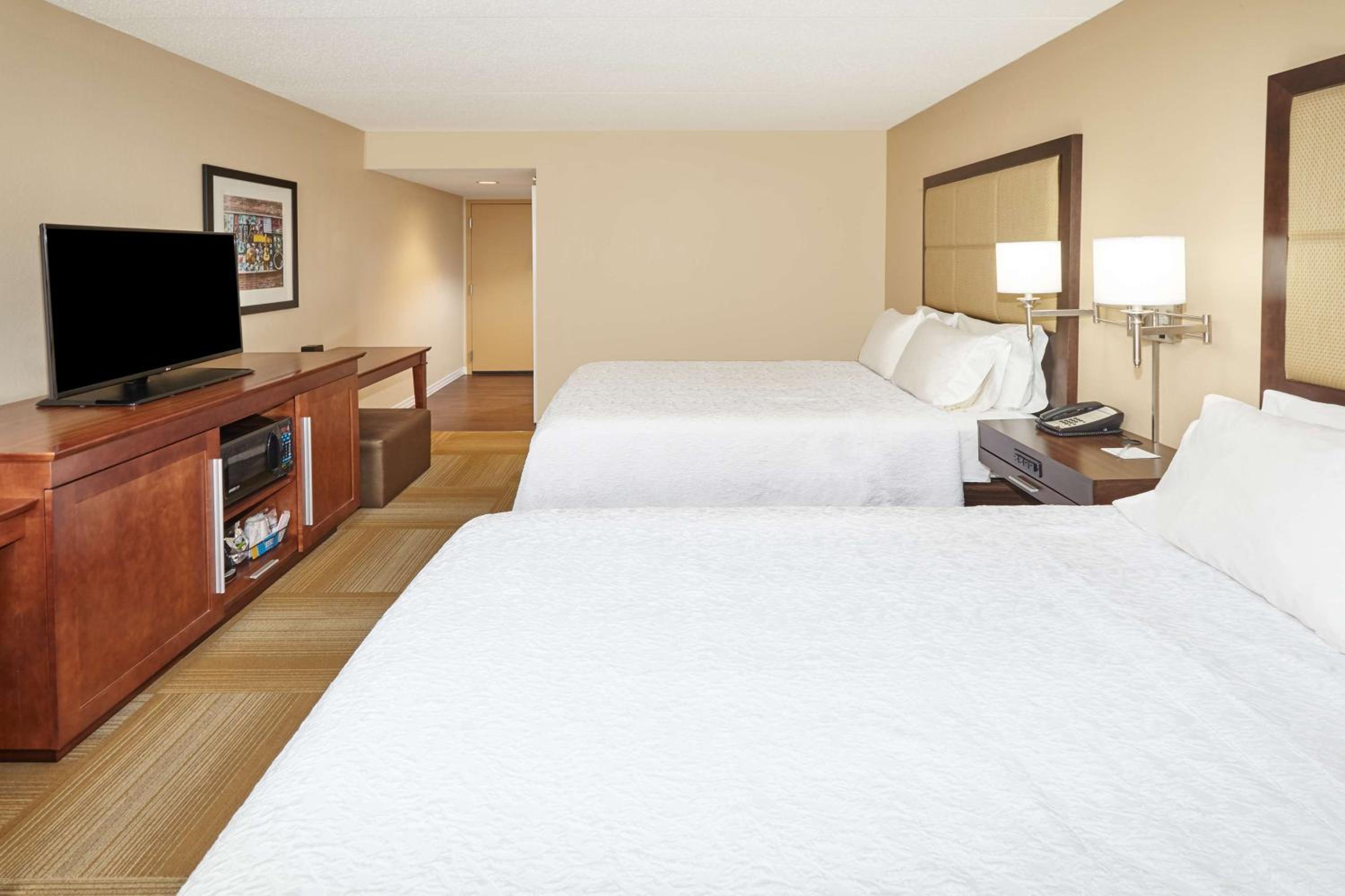 Room with Two Queen Beds - Non-Smoking